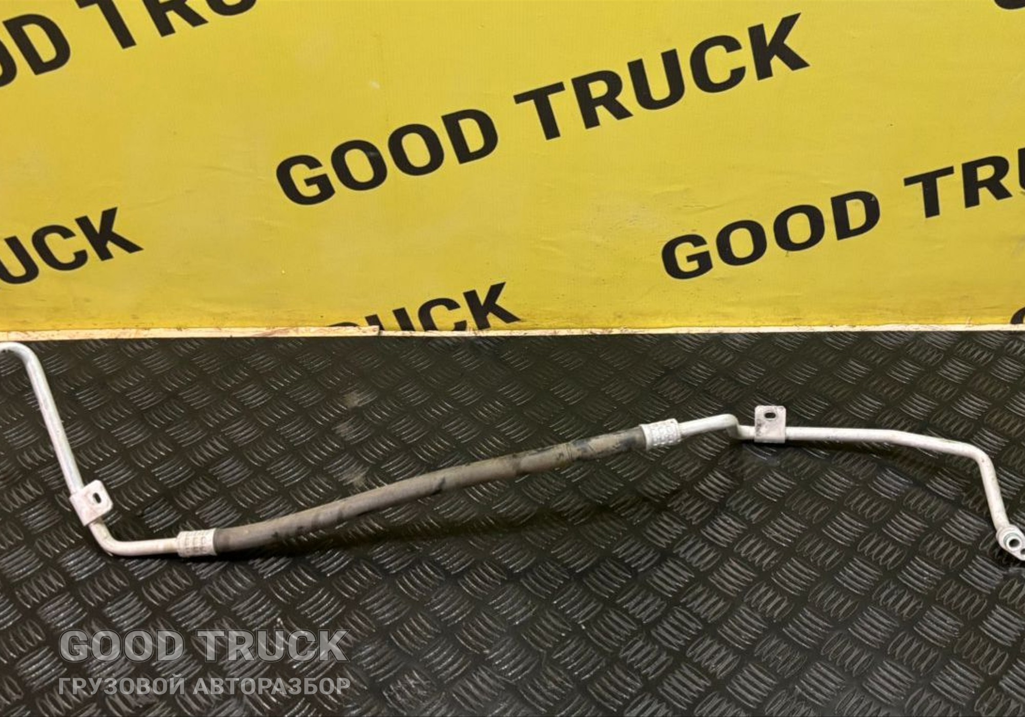 DZ16251848310 Трубка компрессора кондиционера для Shacman X6000 (с 2020)