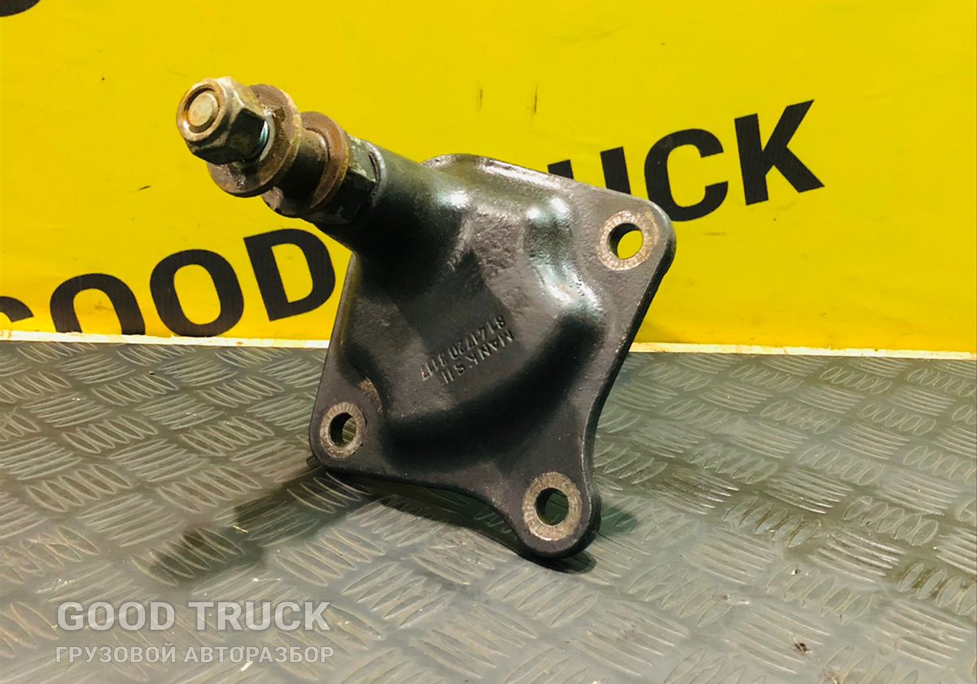 81417203117 Кронштейн цилиндра подъема кабины Man TGS II для Man TGS II (с 2012)
