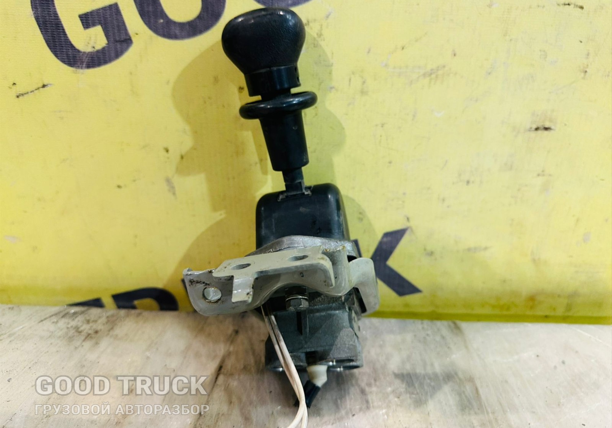 9617231570 Кран тормоза ручного для КАМАЗ 5490