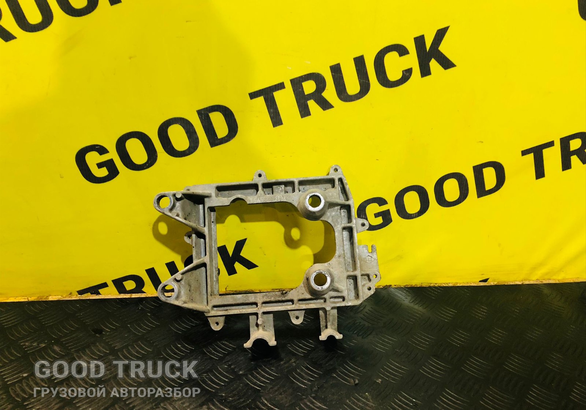 51116403034 Кронштейн блока управления двс для Man TGX II (с 2012)