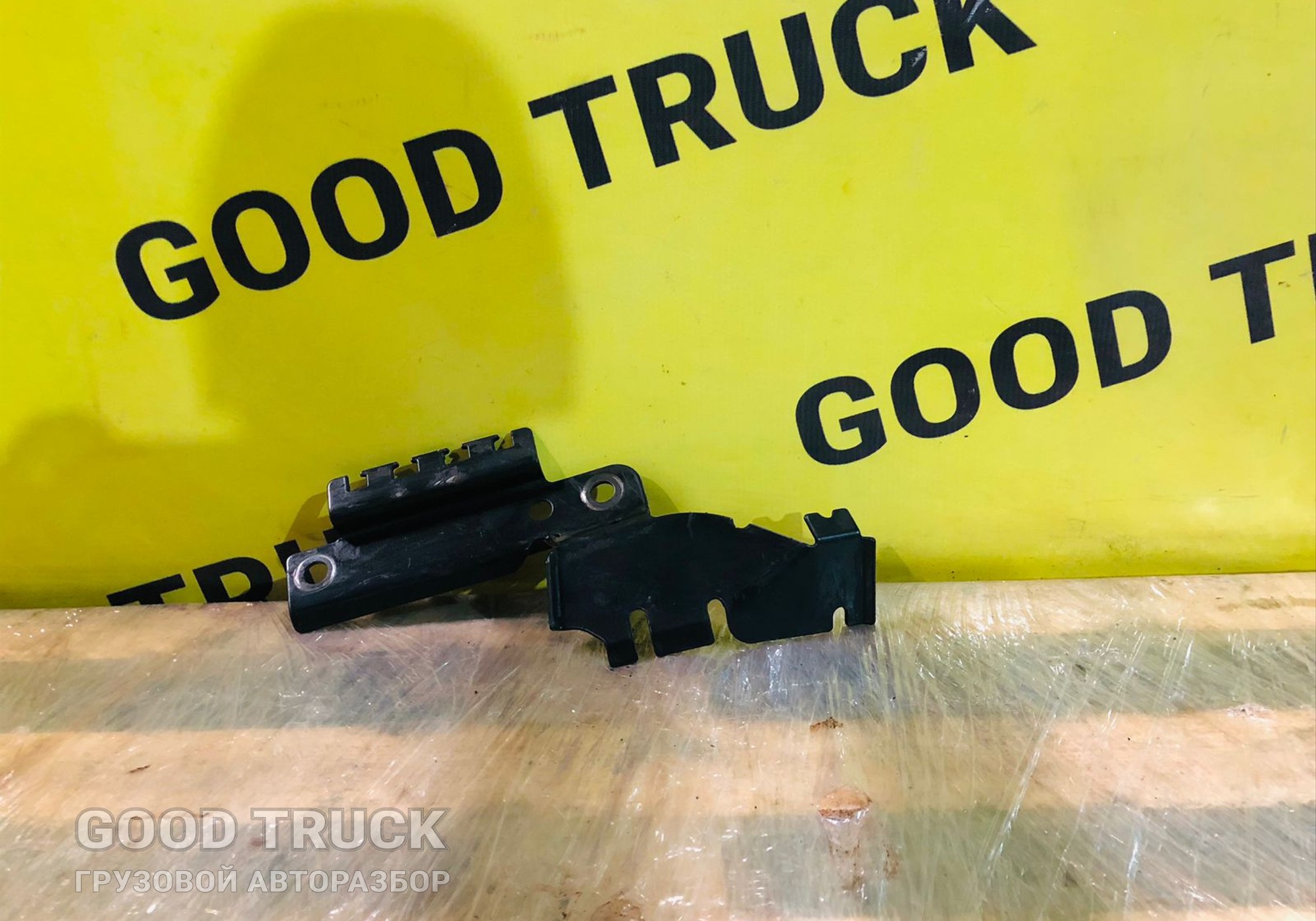 81517150587 Кронштейн тормозных трубок для Man TGX II (с 2012)