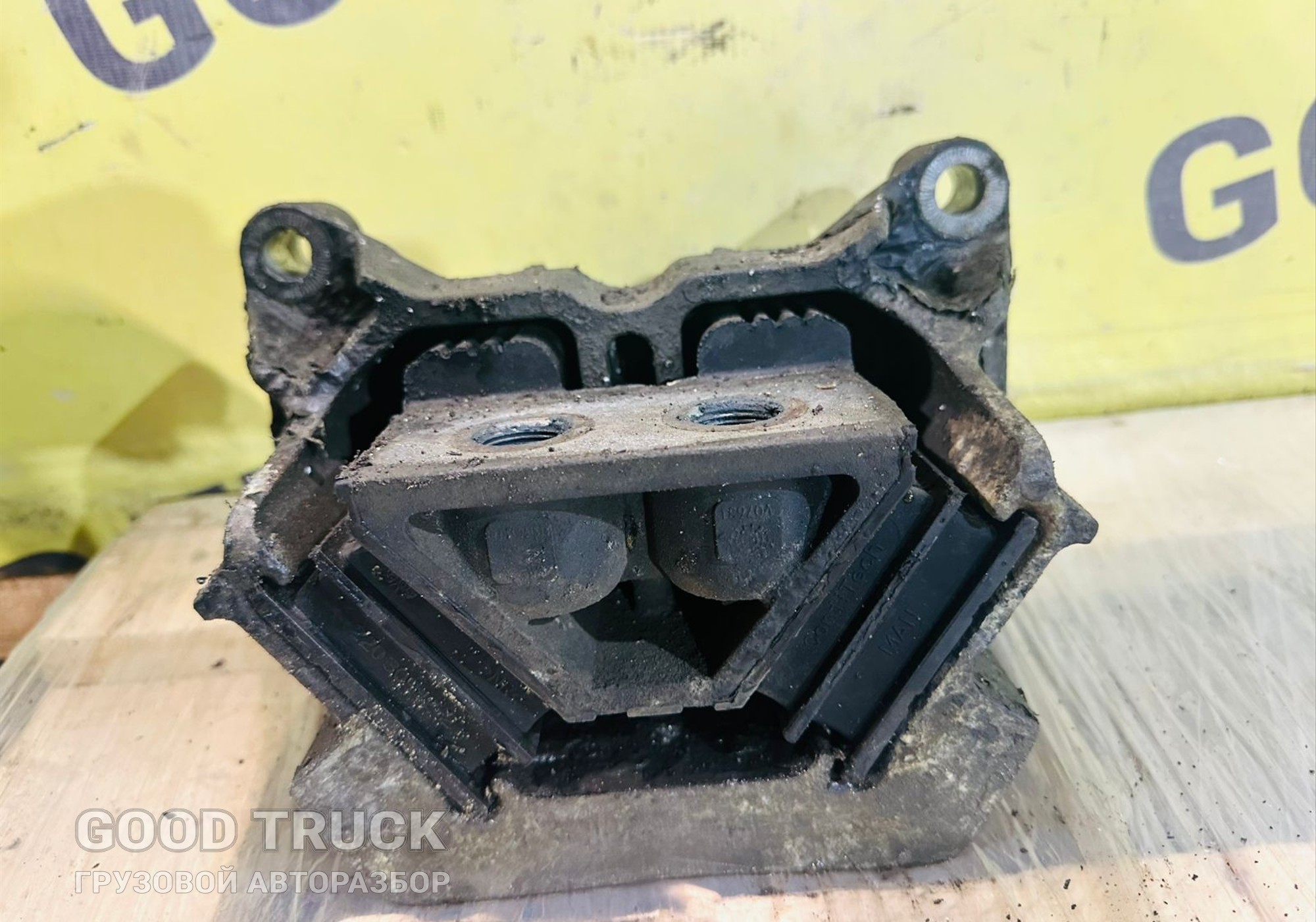 81962100677 Опора двигателя задняя для Man