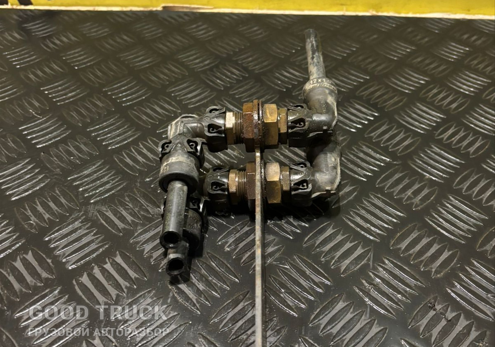 PA12GF50 Штуцер топливный для Scania 5-series R (с 2004 по 2016)