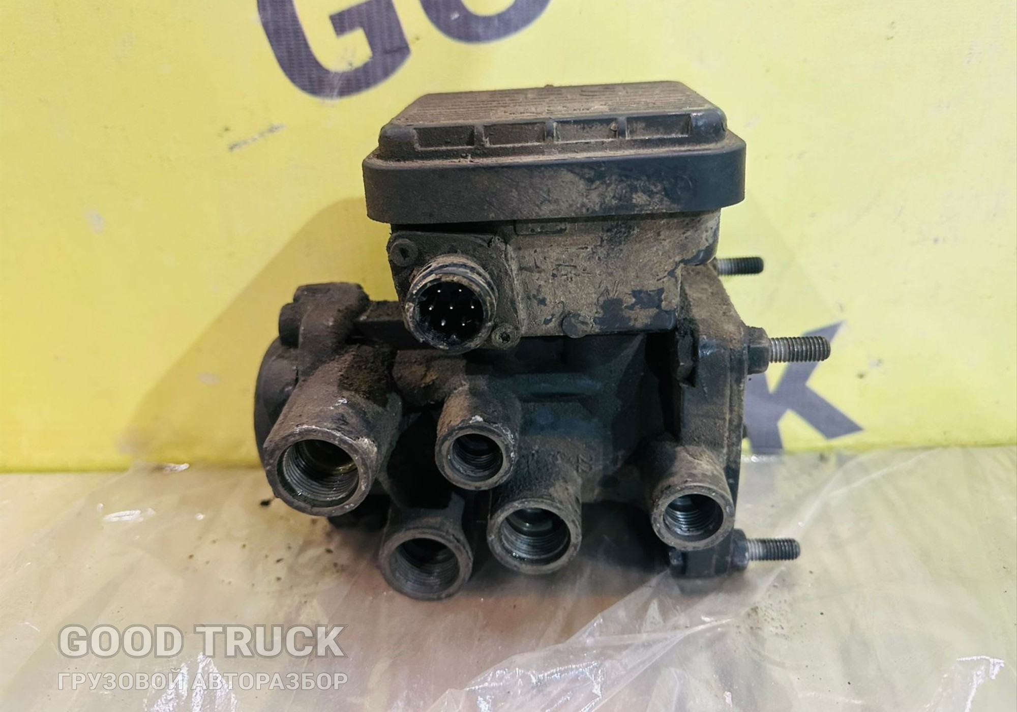 81523016213 Кран управления тормозами прицепа для Scania 5-series R (с 2004 по 2016)