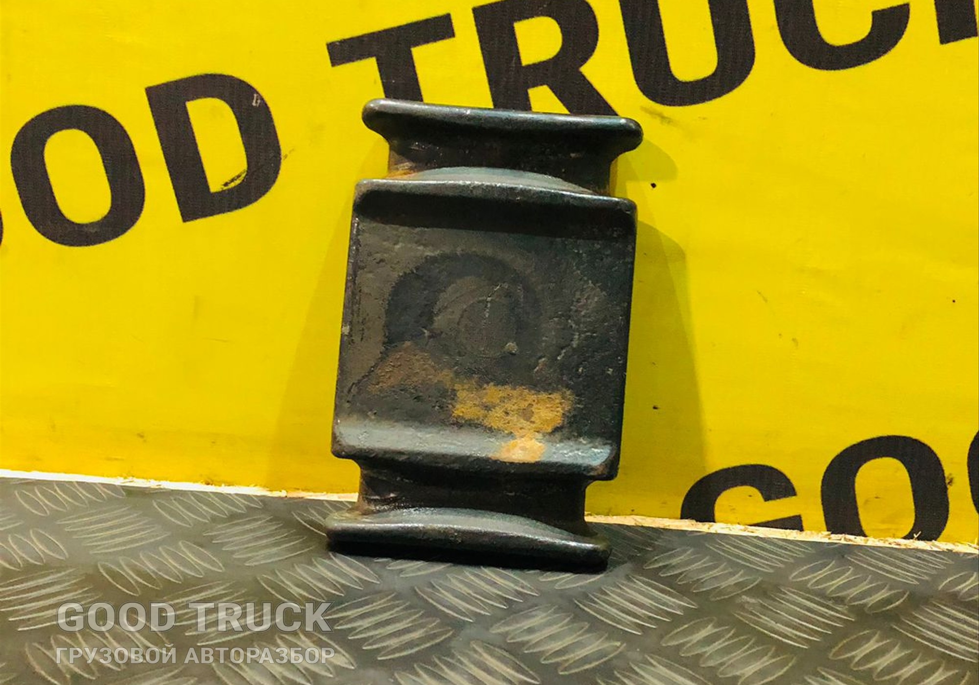 81413350164 Проставка передней рессоры для Man TGX