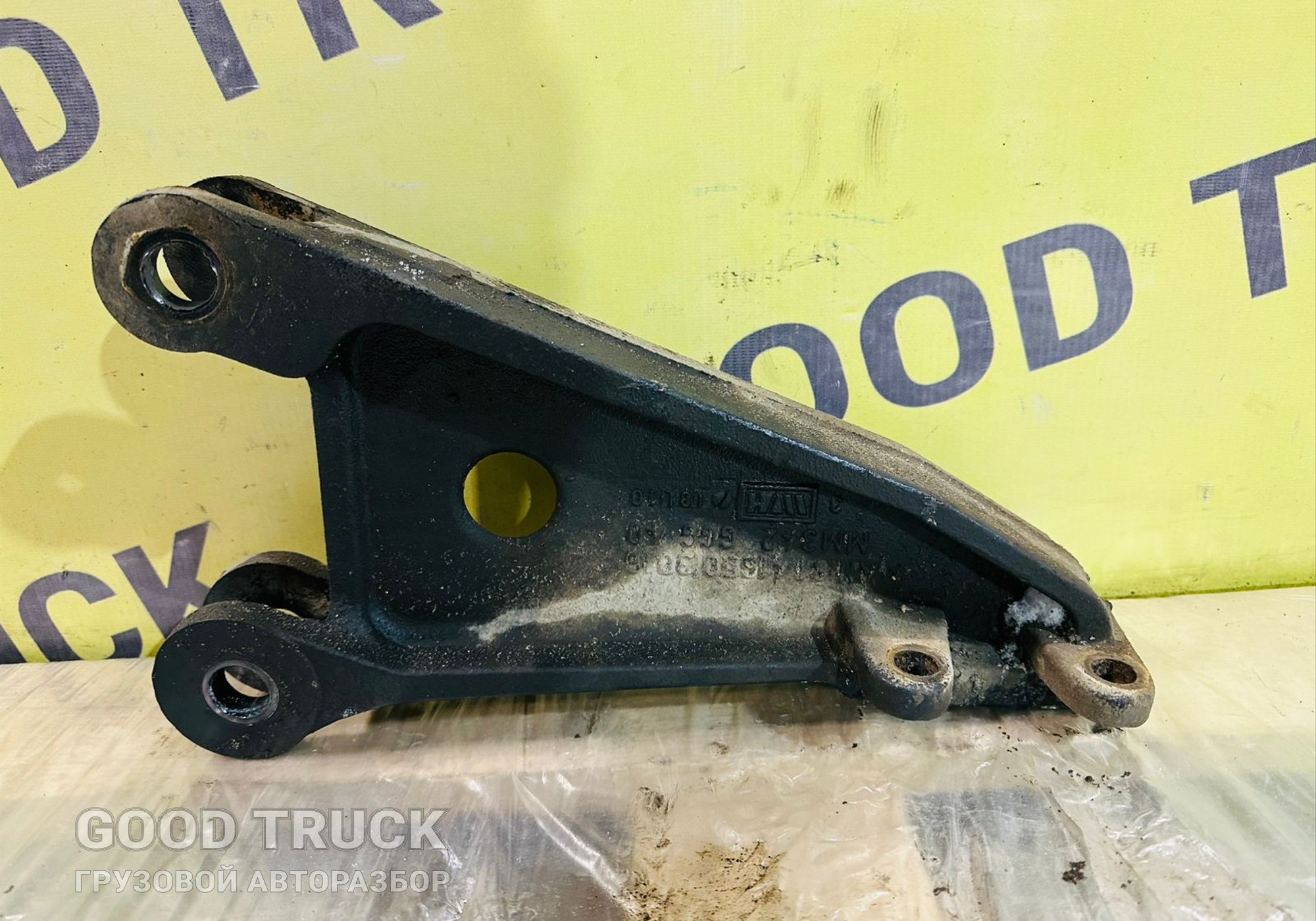 81416503016 Кронштейн усилителя переднего бампера для Man TGS II (с 2012)