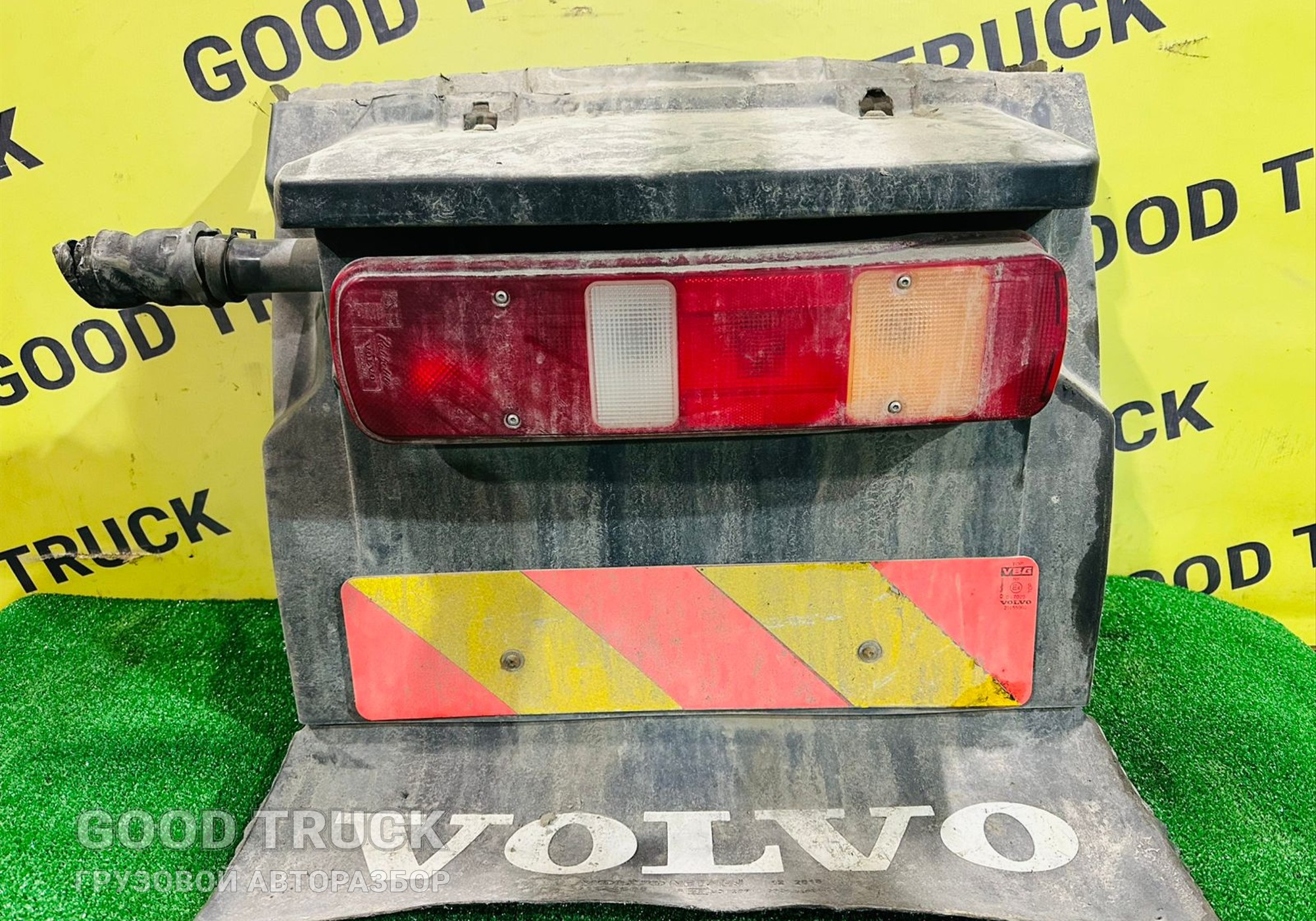21090272 Крыло заднее / Фонарь задний/ Кронштейн крыла для Volvo FH