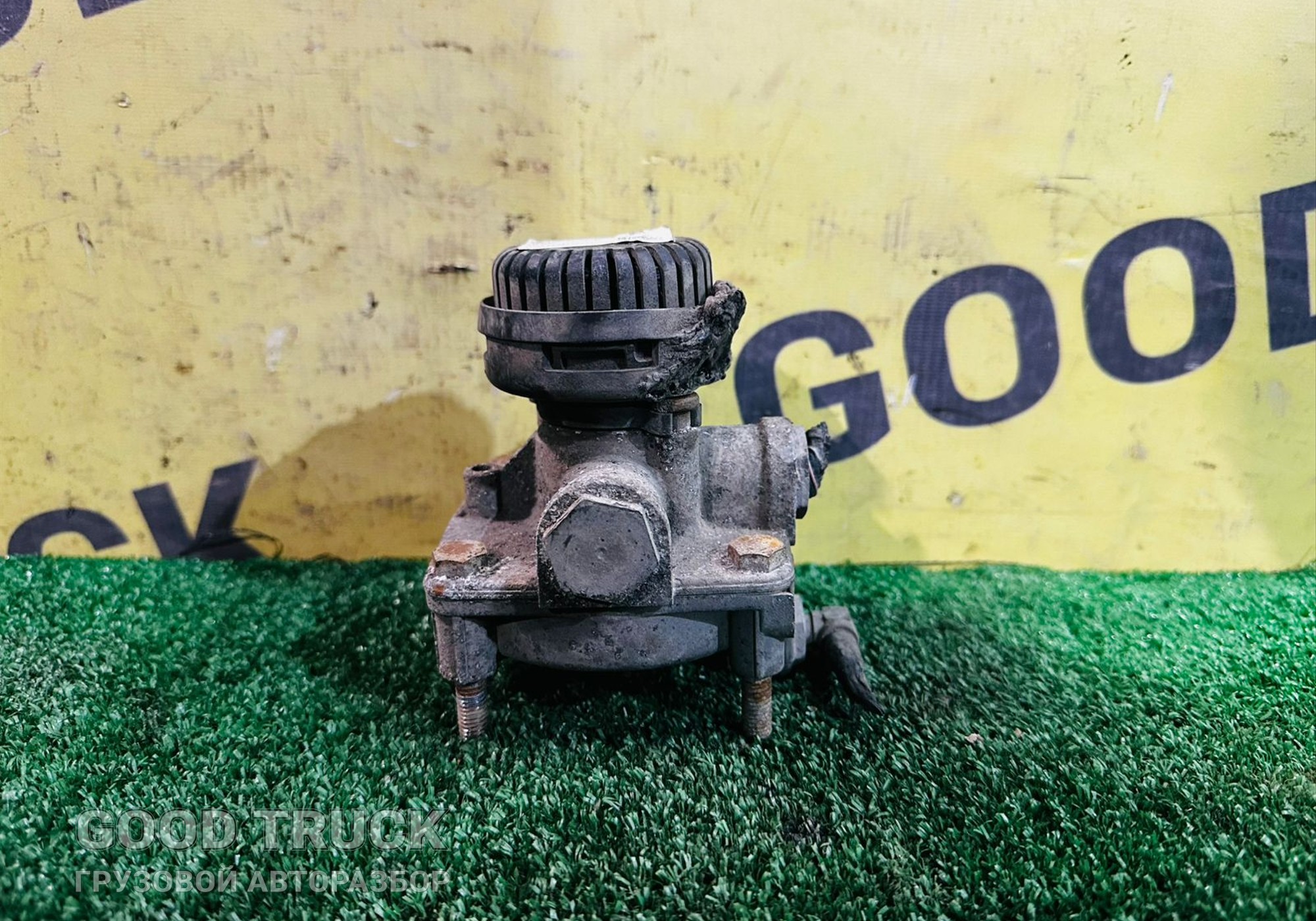 DZ95259360105 Клапан ускорительный для Shacman X6000 (с 2020)