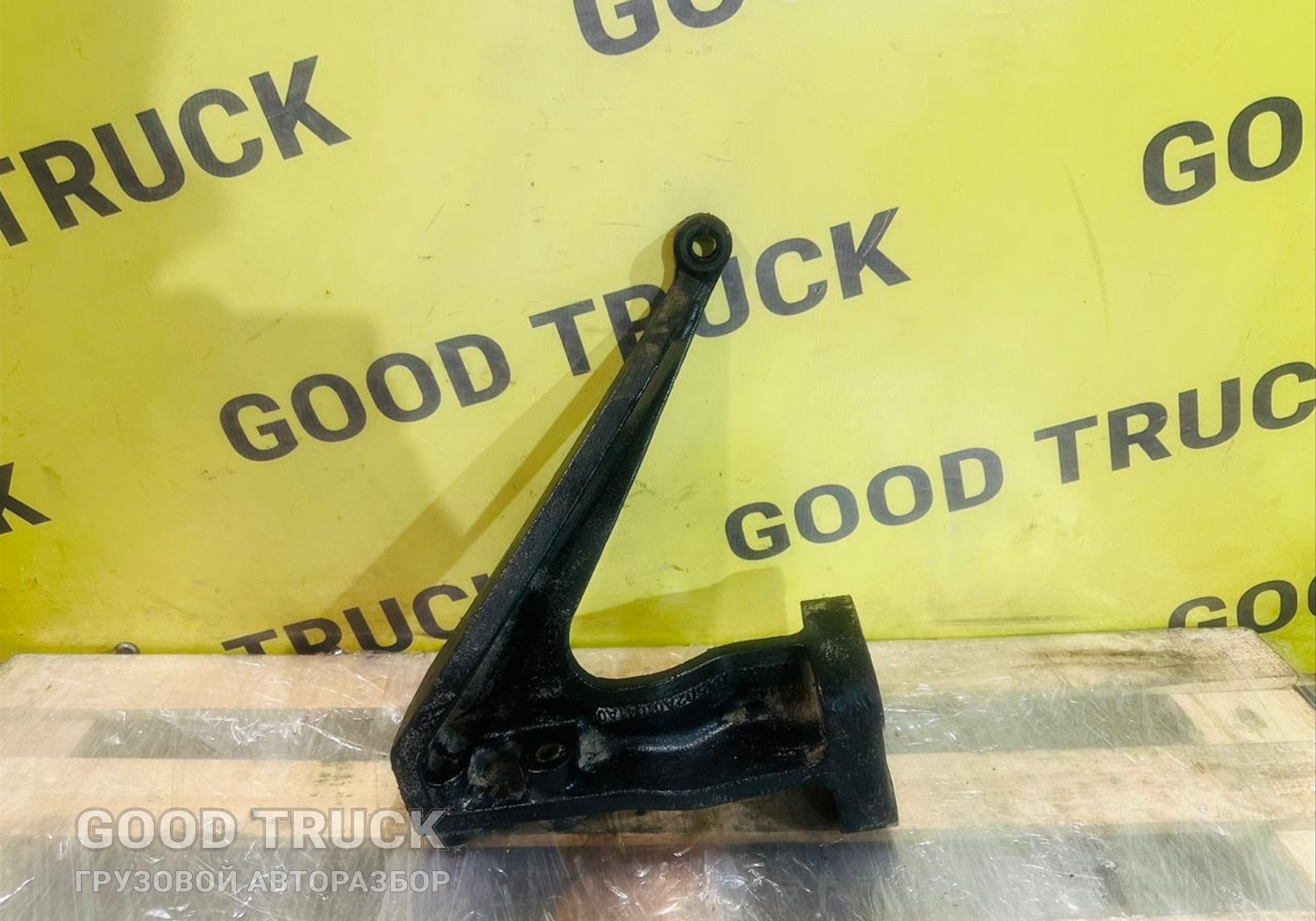 H4502A01041 Кронштейн кабины передний левый для Foton Auman