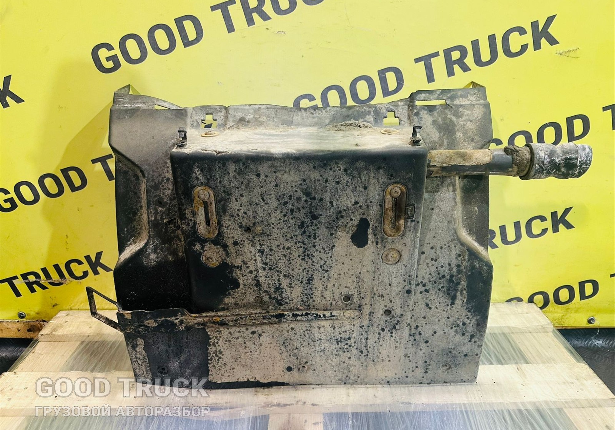 21094391 Крыло заднее Volvo FH, Volvo FM (локер) для Volvo FH 3 (с 2008 по 2012)