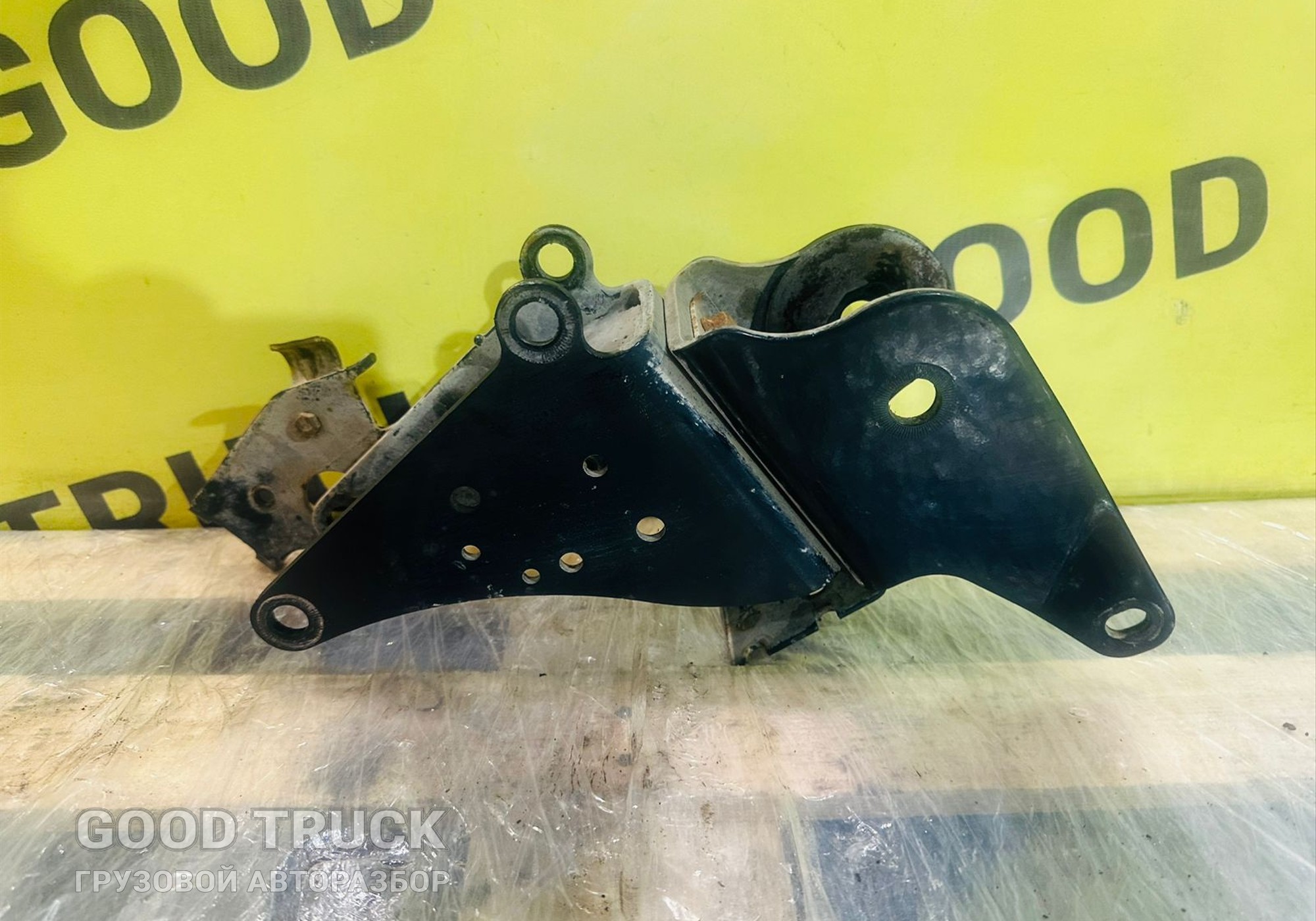 85417205025 Кронштейн торсиона кабины для Man TGX I (с 2007)