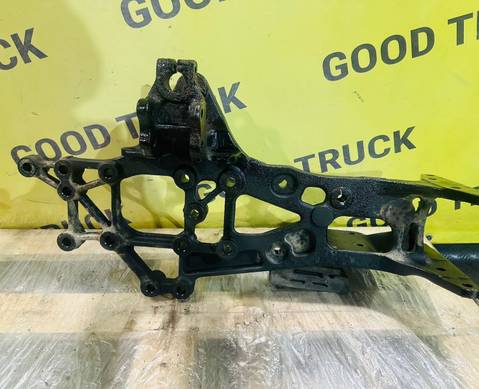 H4403103018A0 Кронштейн буксировочный правый для Foton