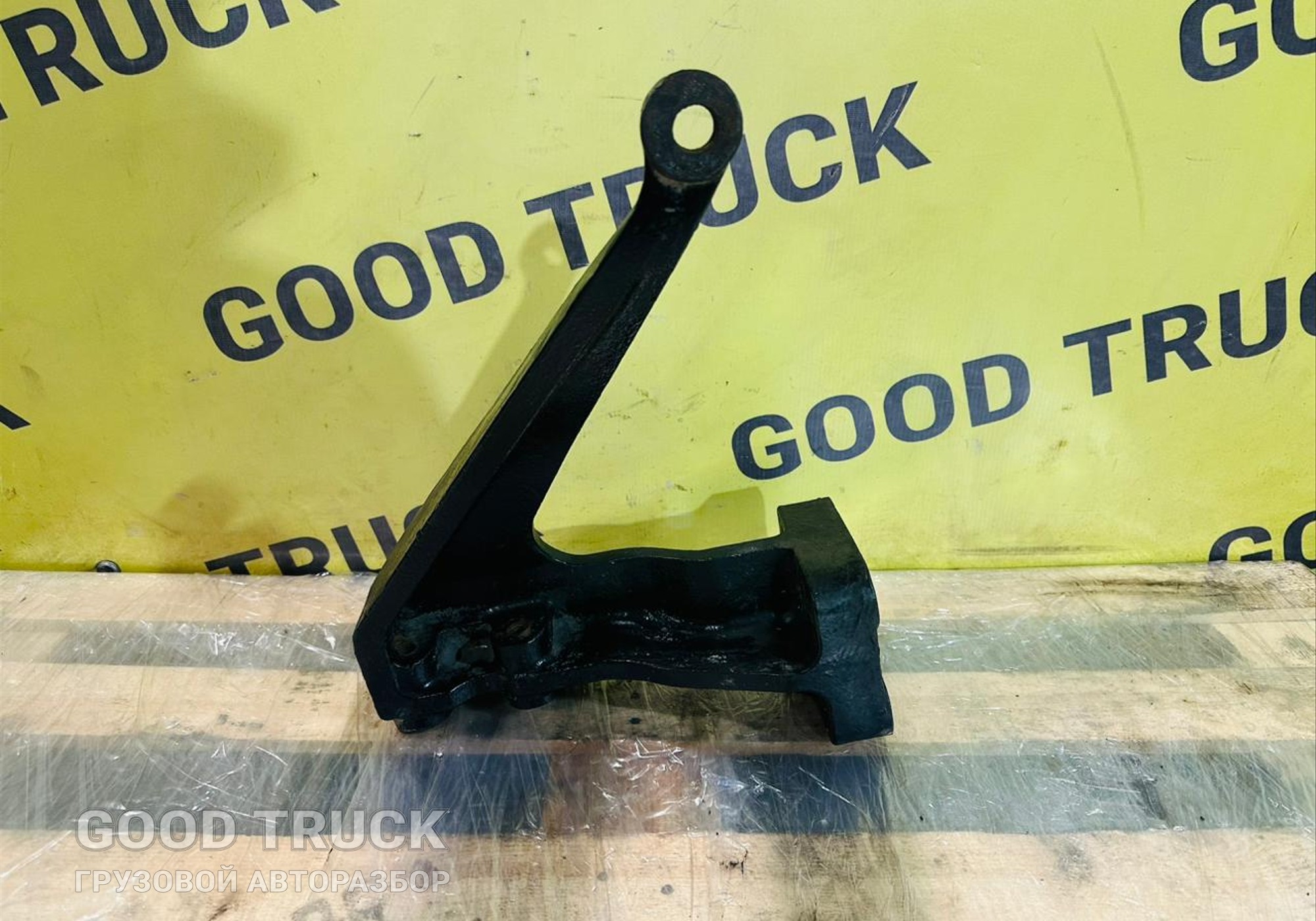 H4502A01042A0 Кронштейн кабины передний правый для Foton