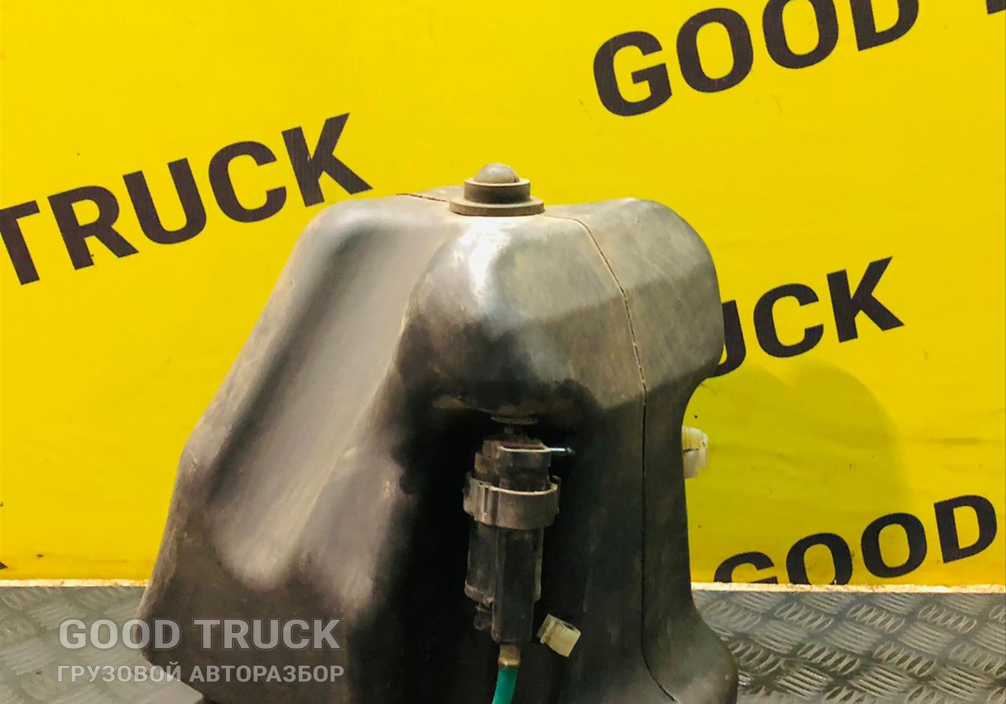 81264810085 Бачок омывателя лобового стекла Man TGX I для Man TGS