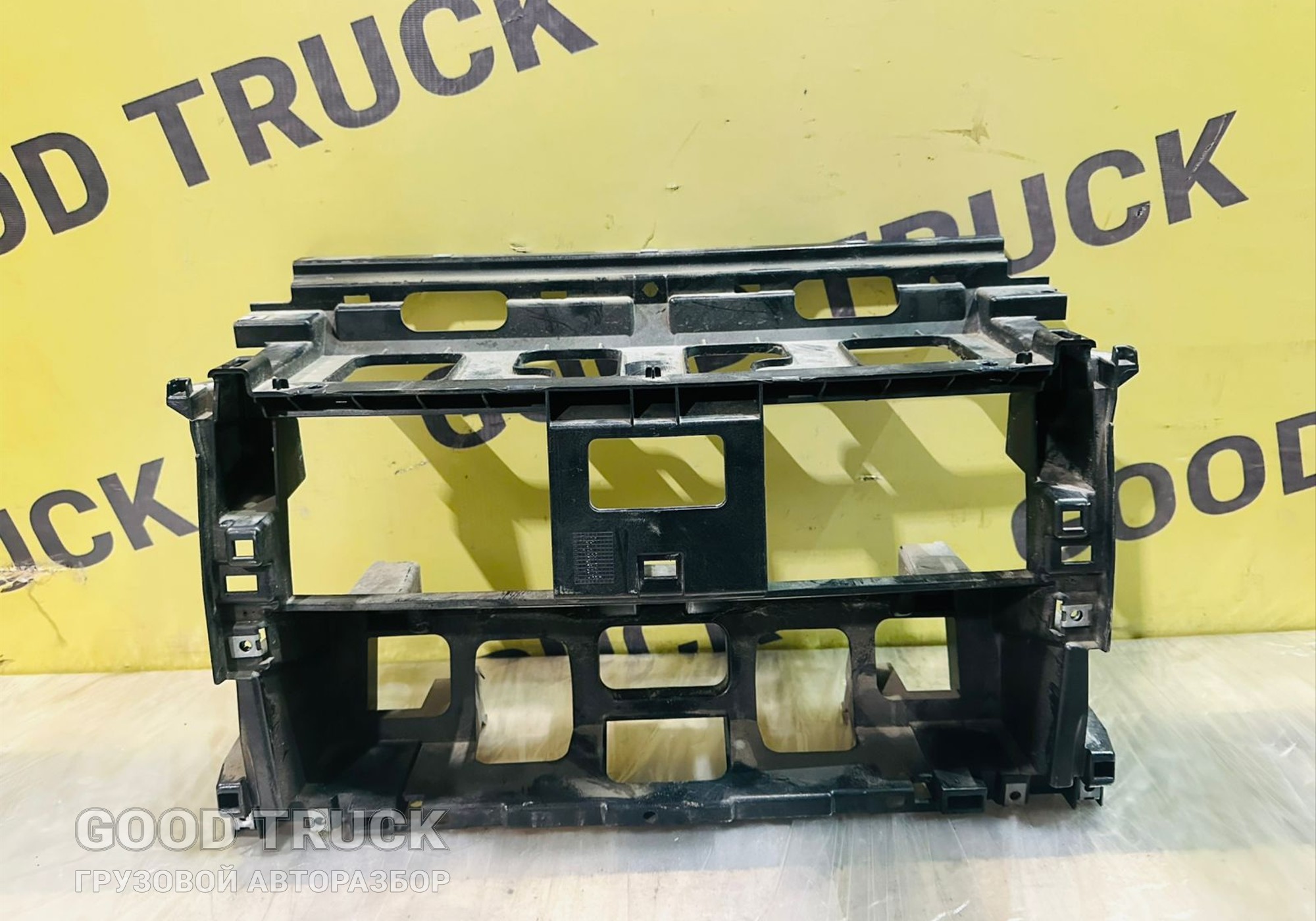 81617016316 Кронштейн торпедо для Man TGM