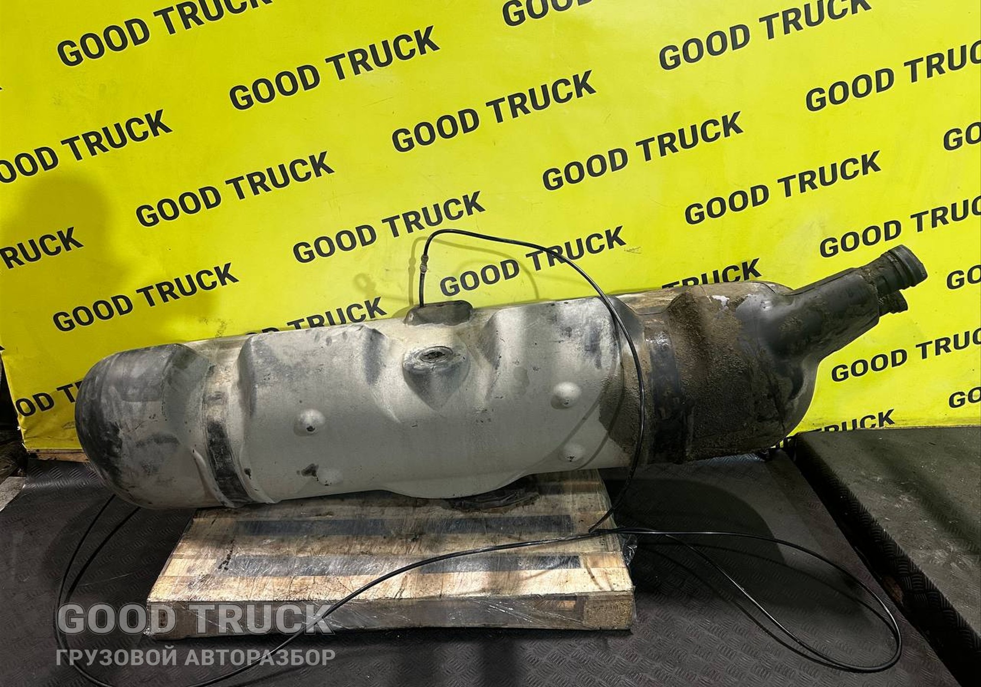 1086683 Бак топливный 245 литров для Полуприцепы Schmitz