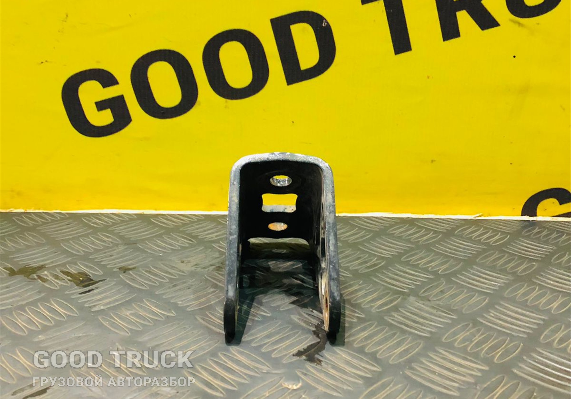 81417010090 Кронштейн амортизатора кабины Man TGS для Man TGX