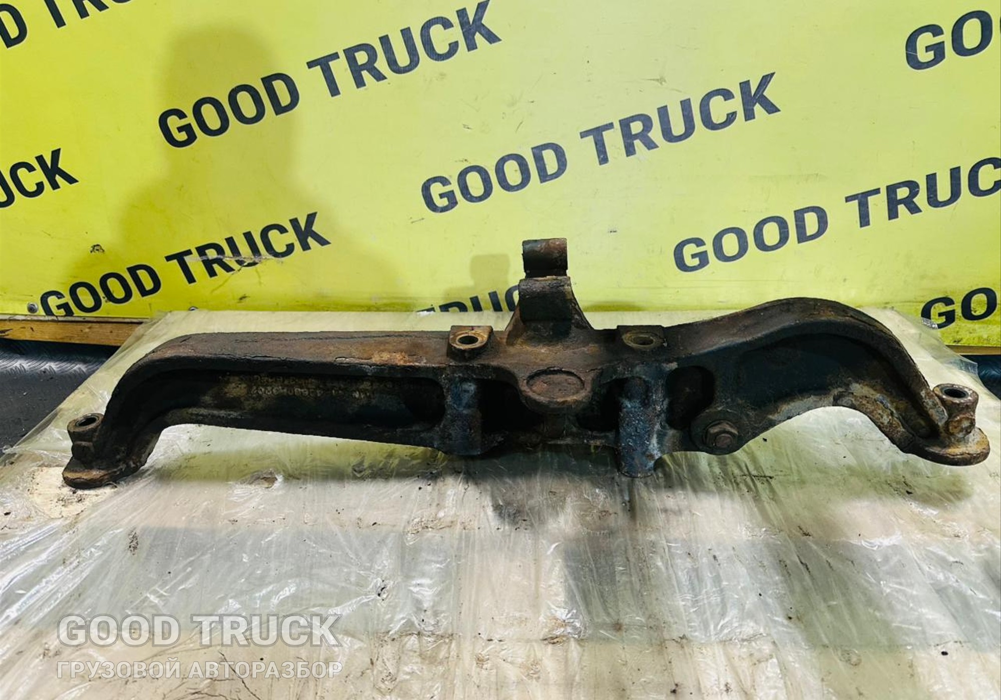 81436303202 Кронштейн пневморессоры правый для Man TGS