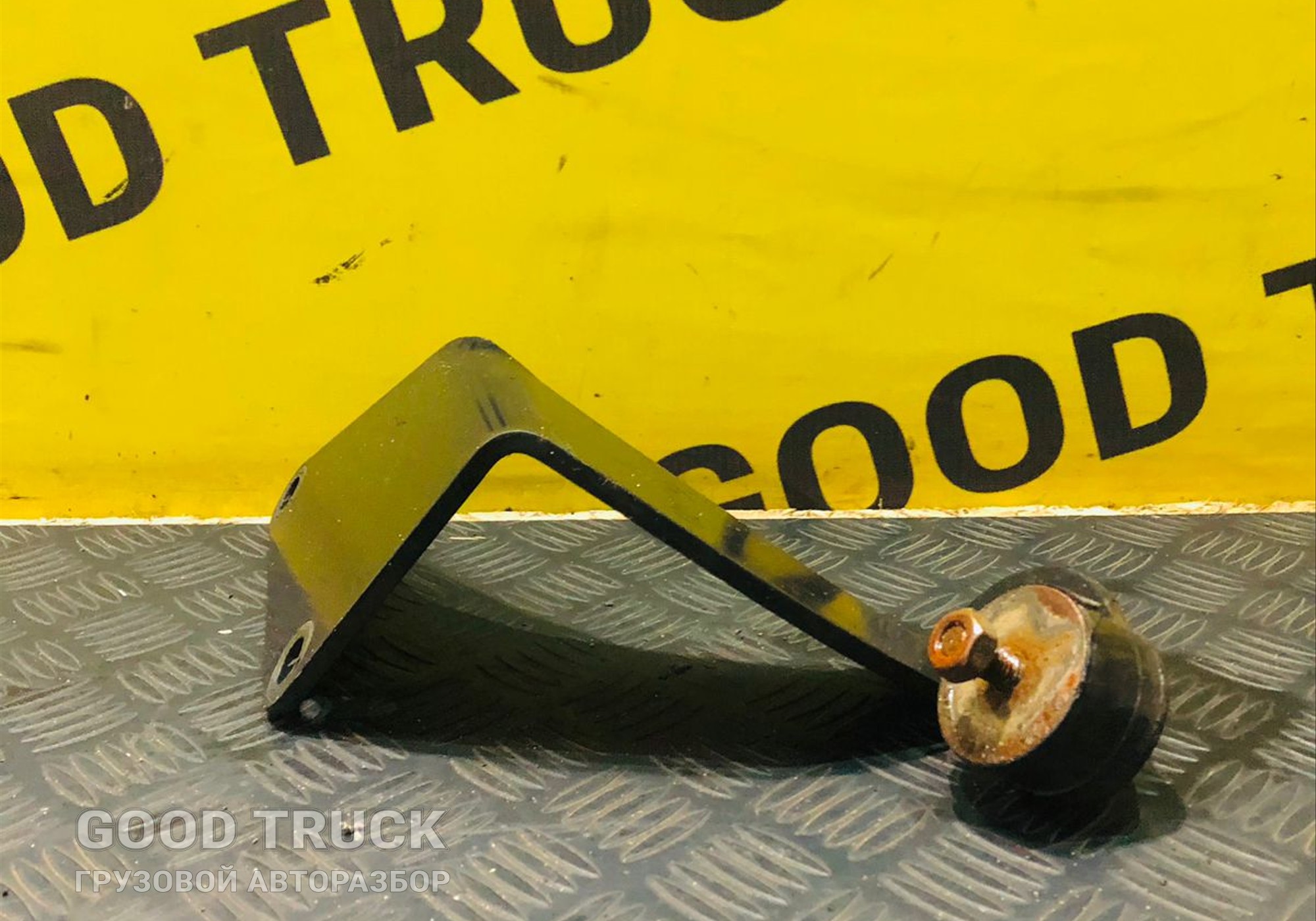 81155020229 Кронштейн глушителя основного Man TGX I для Man TGX I (с 2007)