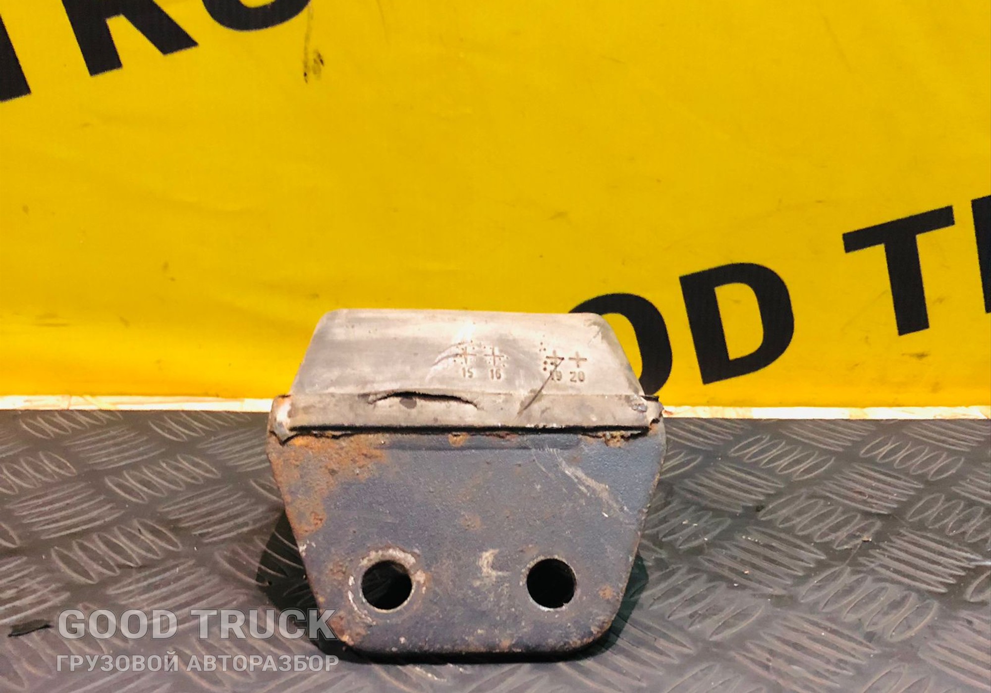 1370142 Отбойник задней рессоры Scania 5-series R для Scania 5-series R (с 2004 по 2016)