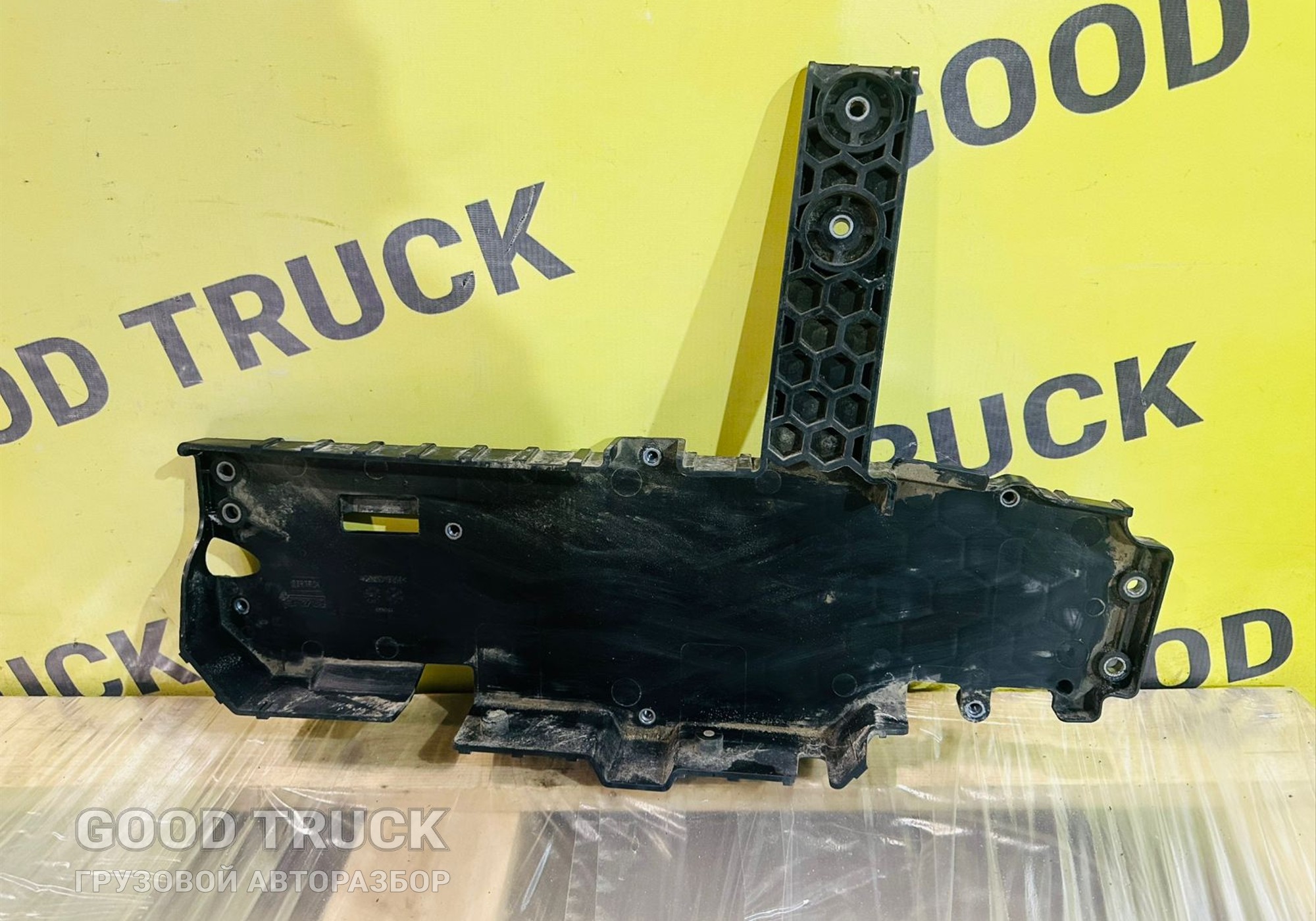 2327701 Кронштейн распределительной коробки для Daf XF