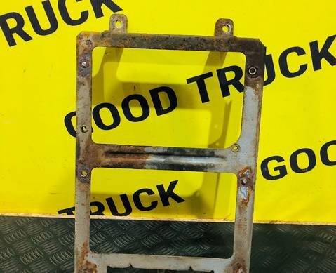 8189470 Кронштейн крыла, передний мост задний правый для Volvo FH 3 (с 2008 по 2012)