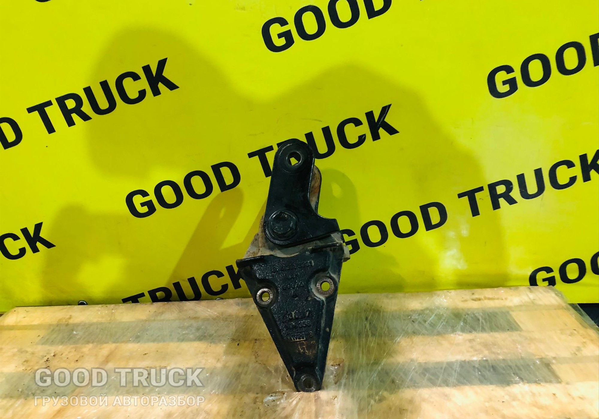 81413013267 Кронштейн крепления передней рессоры для Man TGS