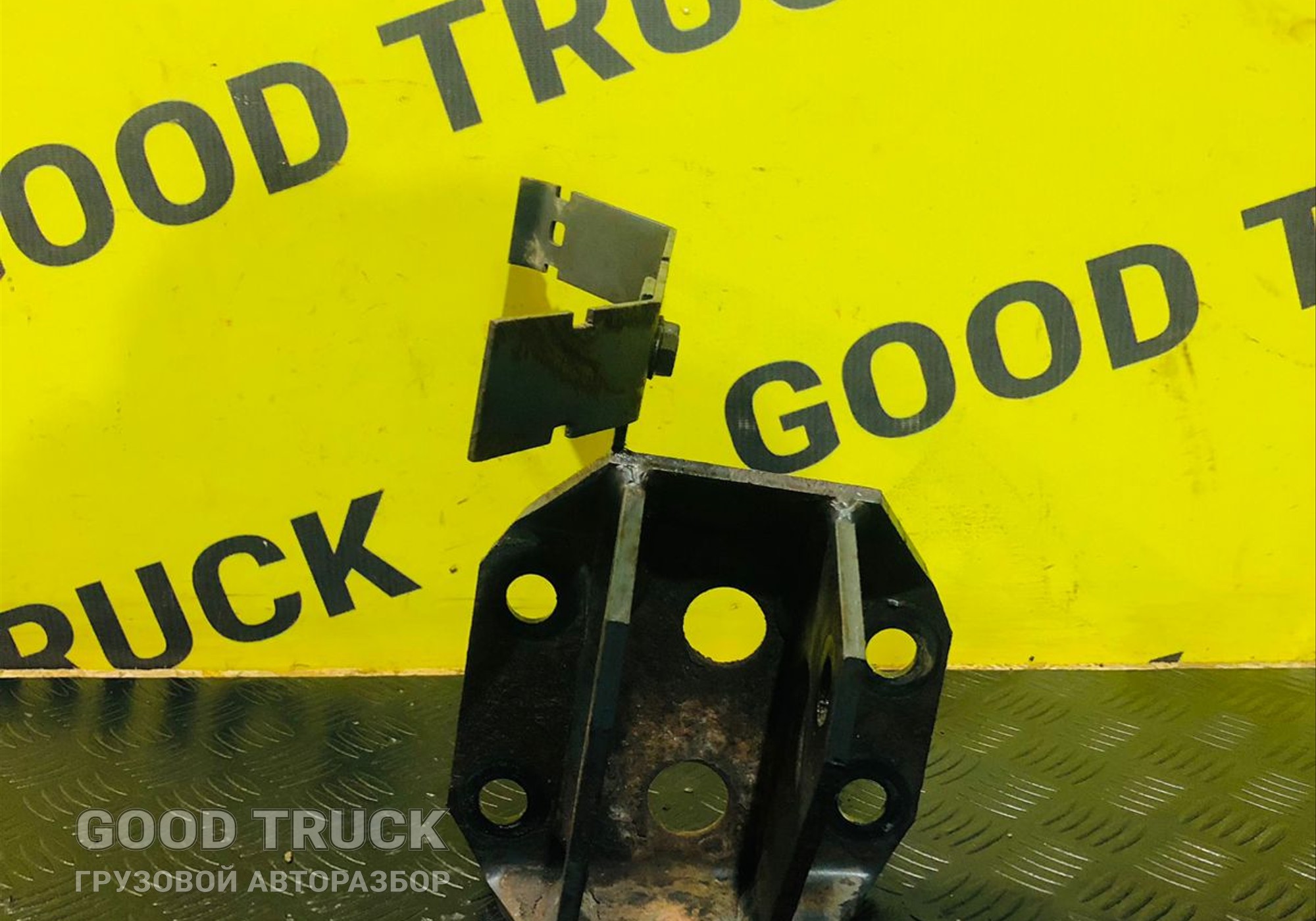 1629925 Кронштейн стойки стабилизатора заднего Daf XF105 для Daf XF105 (с 2005)