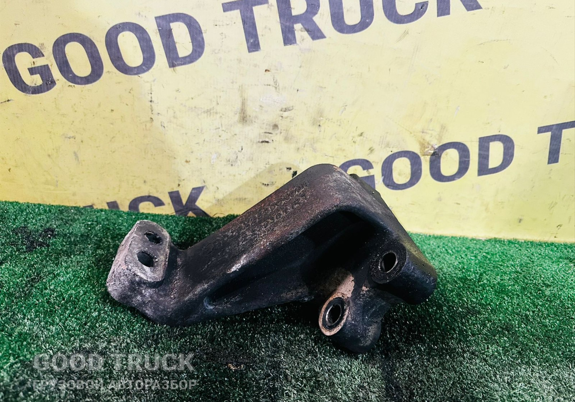 DZ9X259594004 Кронштейн двигателя передний левый для Shacman X6000 (с 2020)