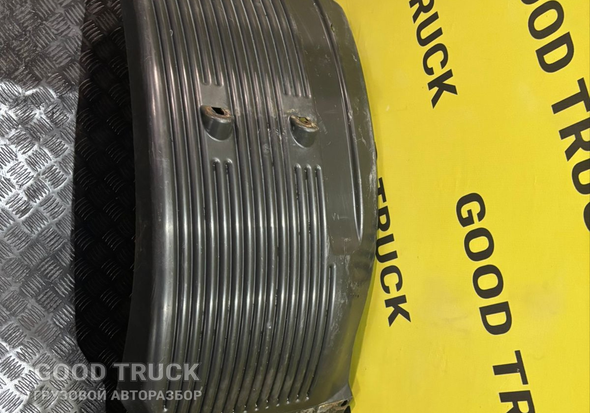 DZ16251230046 Крыло переднее под кабиной правое для Shacman X6000 (с 2020)