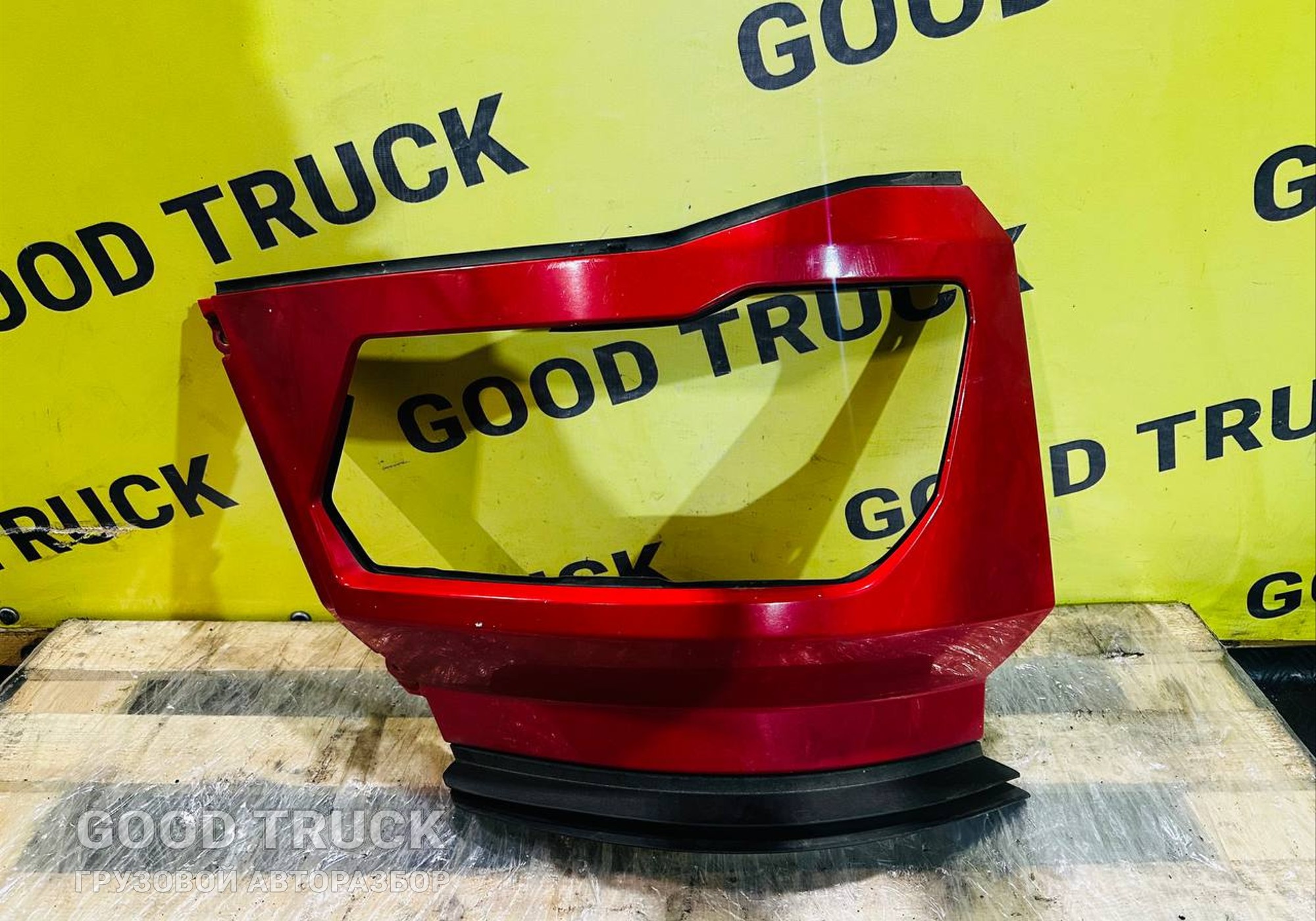 2313585 Правый угол фары