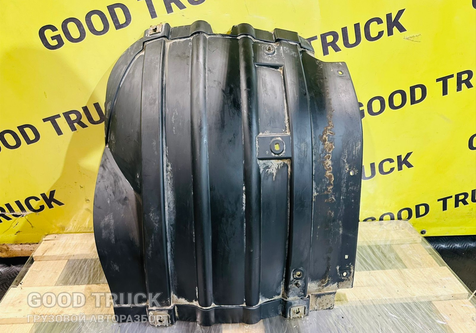 2259762 Подкрылок правый для Daf XG+