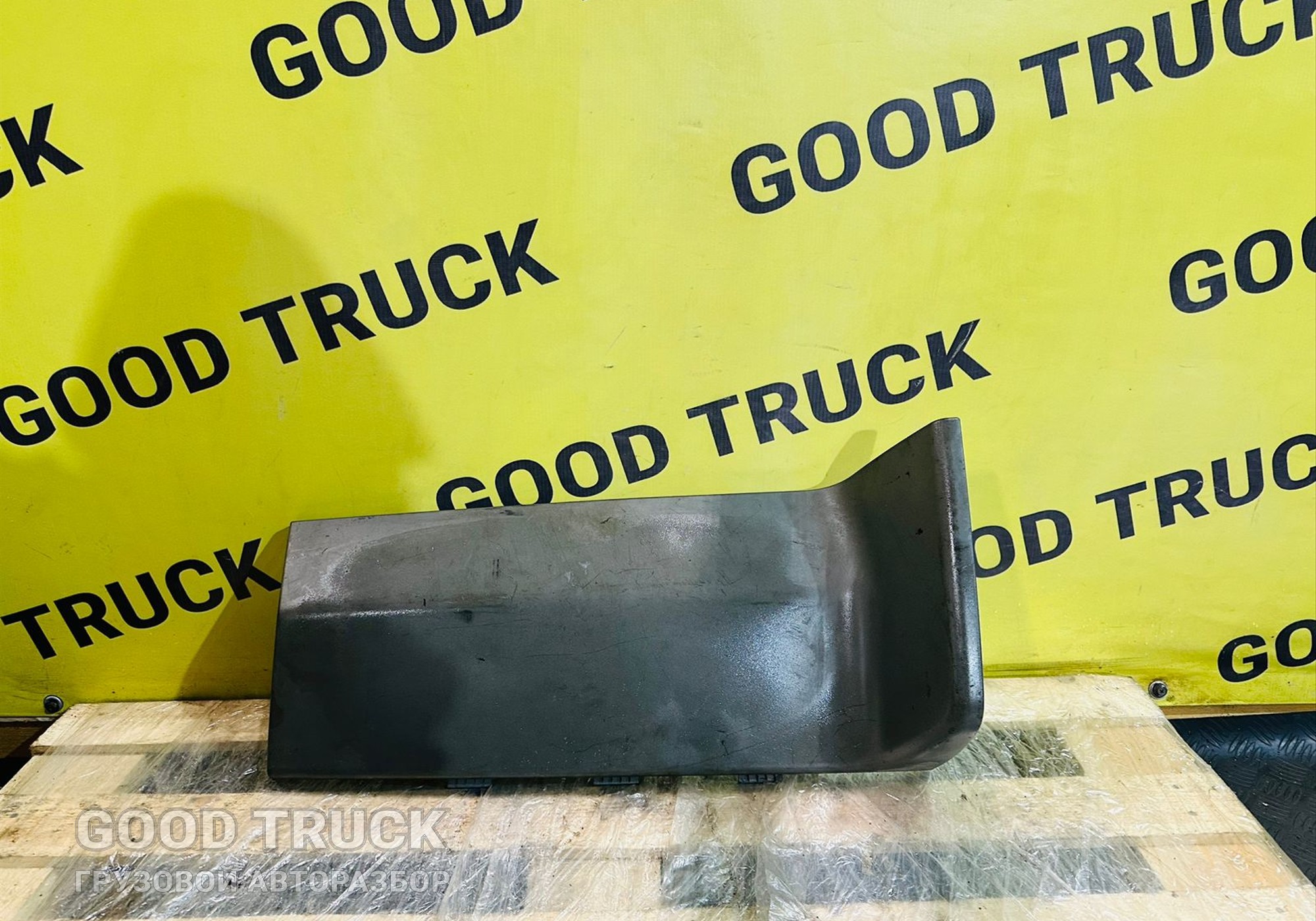 81617016309 Накладка блока предохранителей для Man TGX I (с 2007)