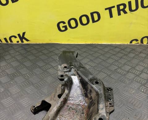 1446713 Кронштейн бачка Гура для Scania 5-series R (с 2004 по 2016)