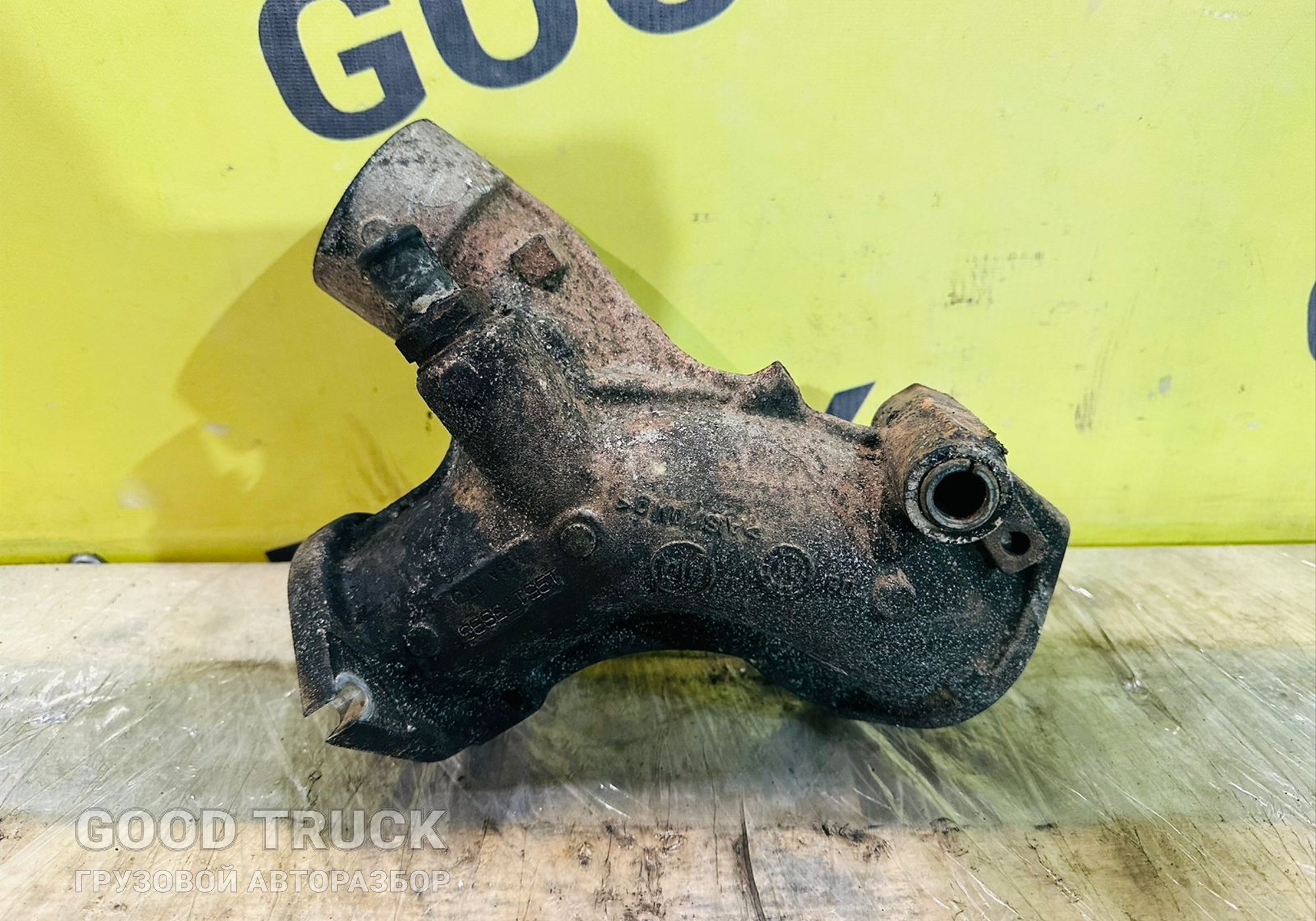 20527991 Патрубок системы охлаждения для Volvo FH 4 (с 2012)