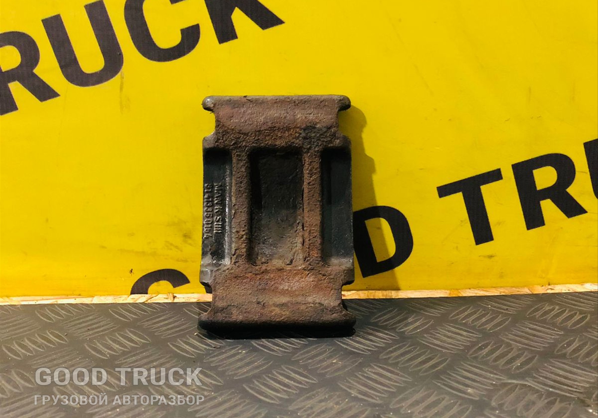81413350164 Проставка передней рессоры для Man TGX