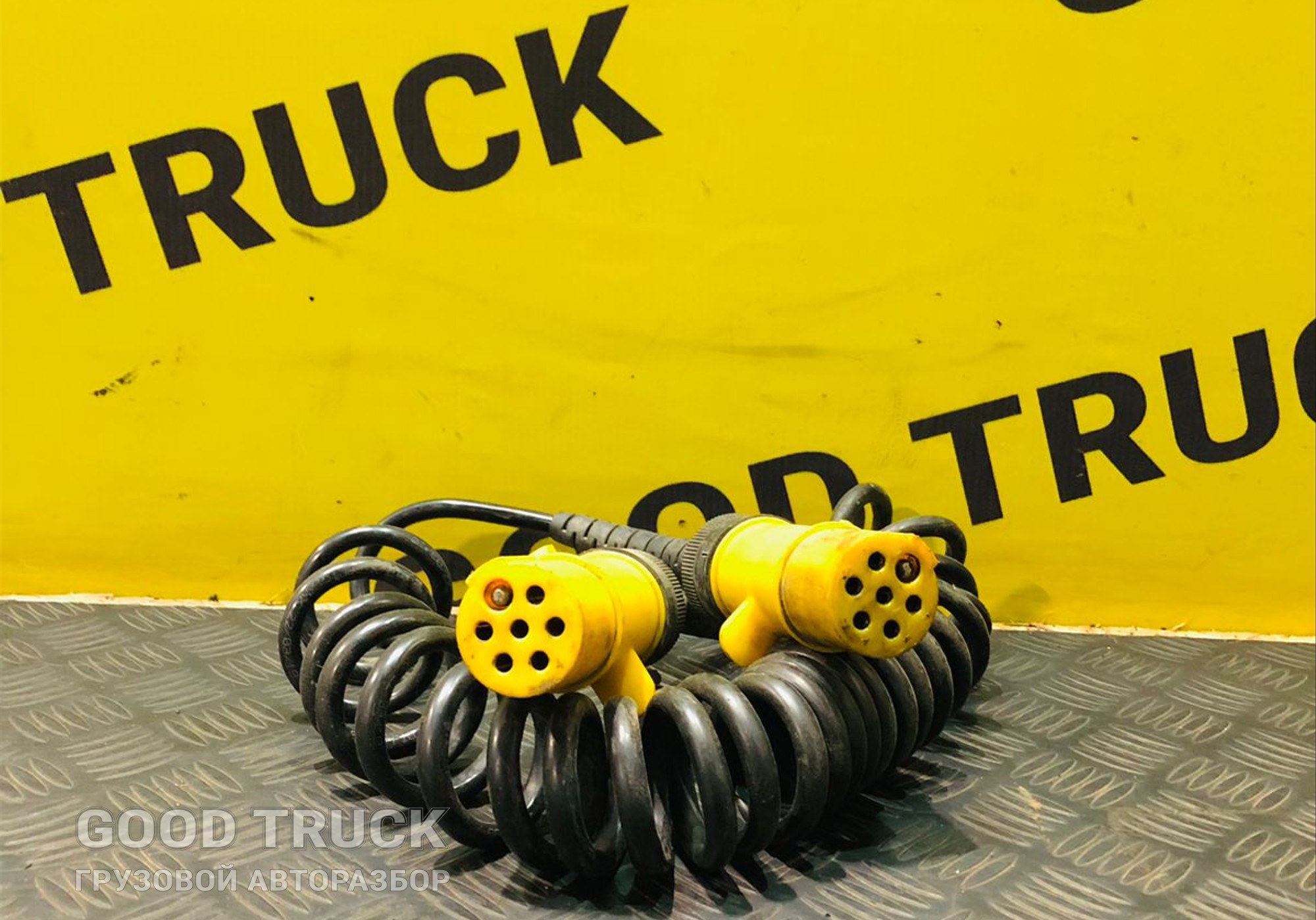 8KA007965011 Кабель электрический с розеткой (перекидка) для Man TGS II (с 2012)