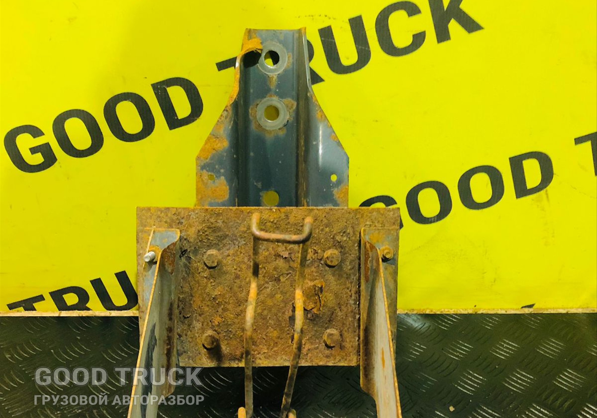 1653823 Кронштейн противооткатного упора DAF XF 105 для Daf XF105 (с 2005)