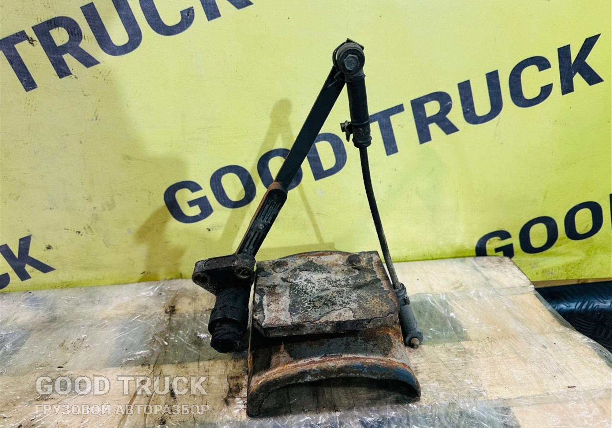 0961983 Проставка стремянки задняя для Daf CF