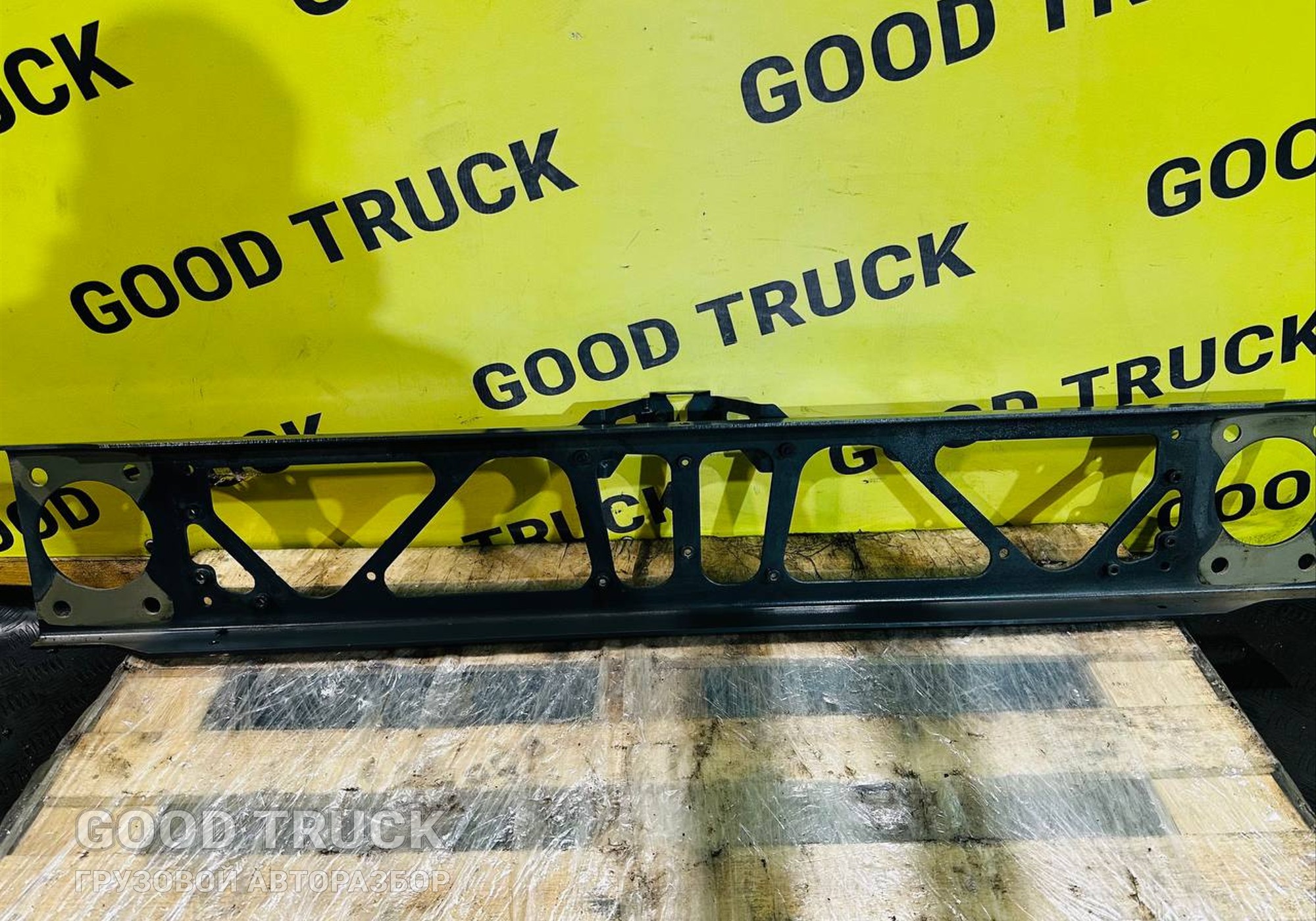 2121773 Траверса рамы поперечная для Daf XF