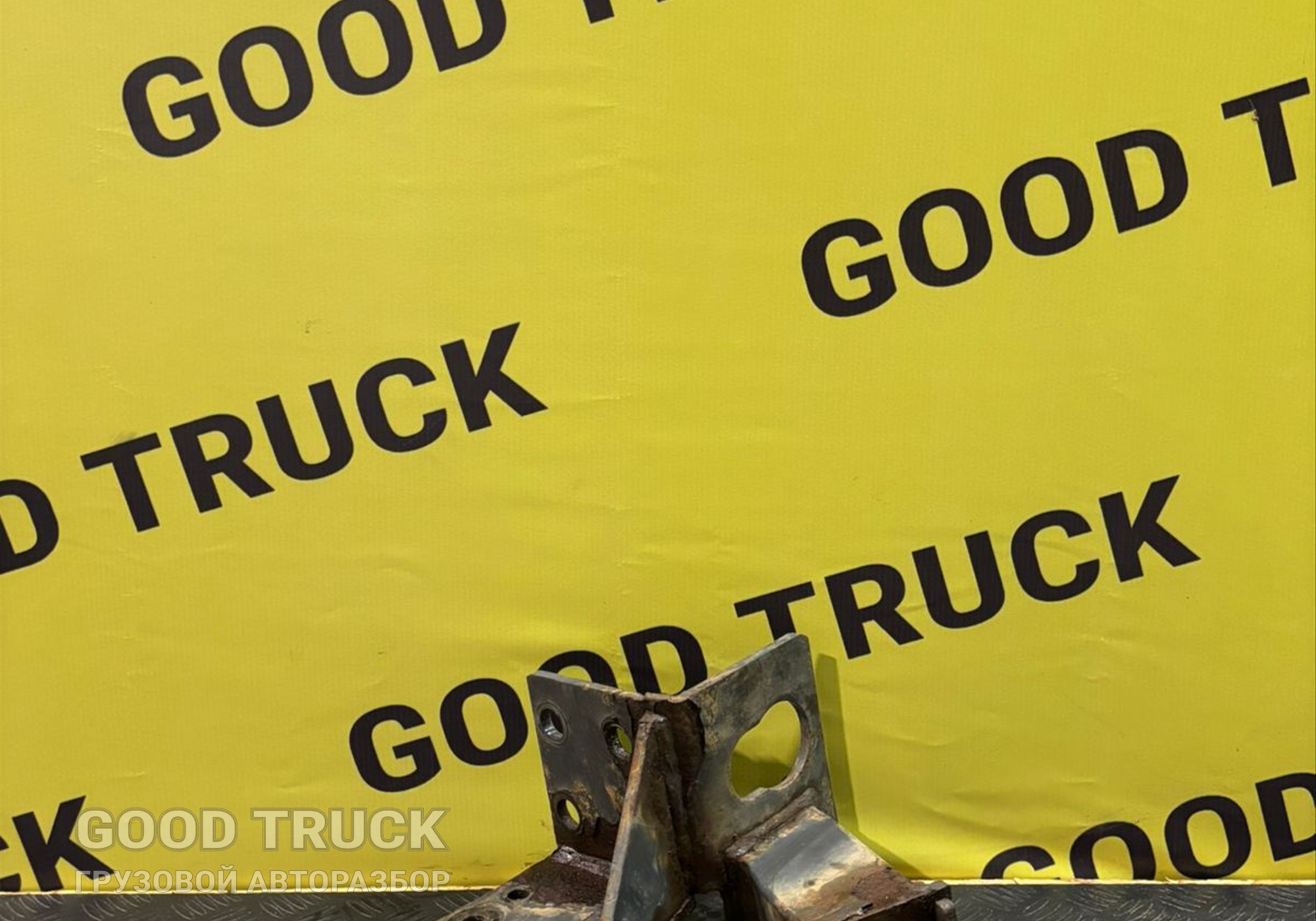 20499243 Кронштейн переднего бампера для Volvo FH 3 (с 2008 по 2012)