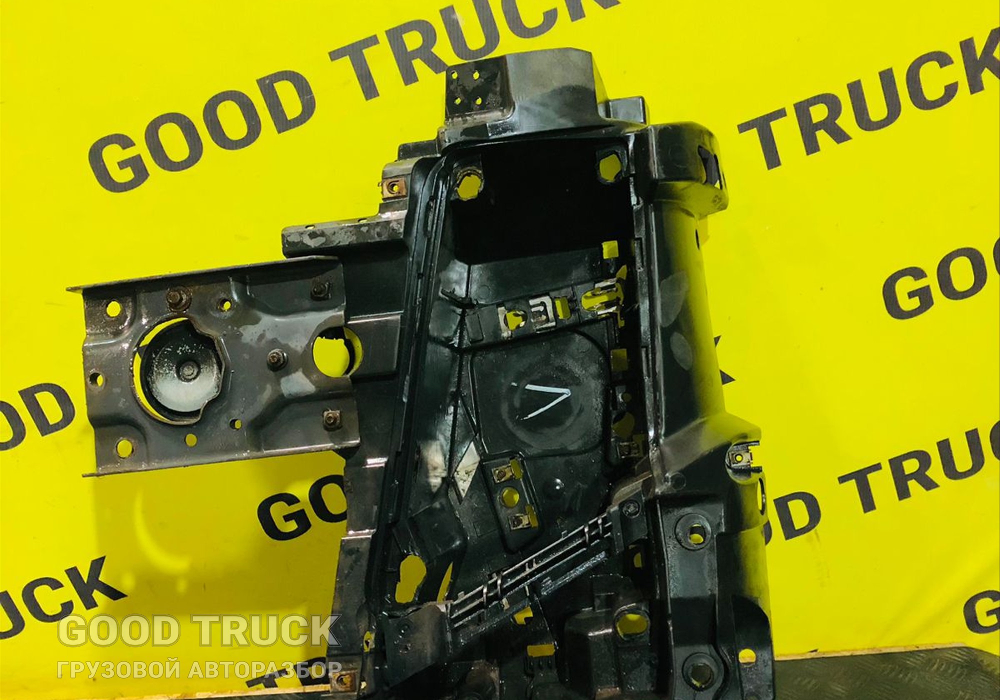 82053690 Корпус фары левый Volvo FH для Volvo FH 3 (с 2008 по 2012)