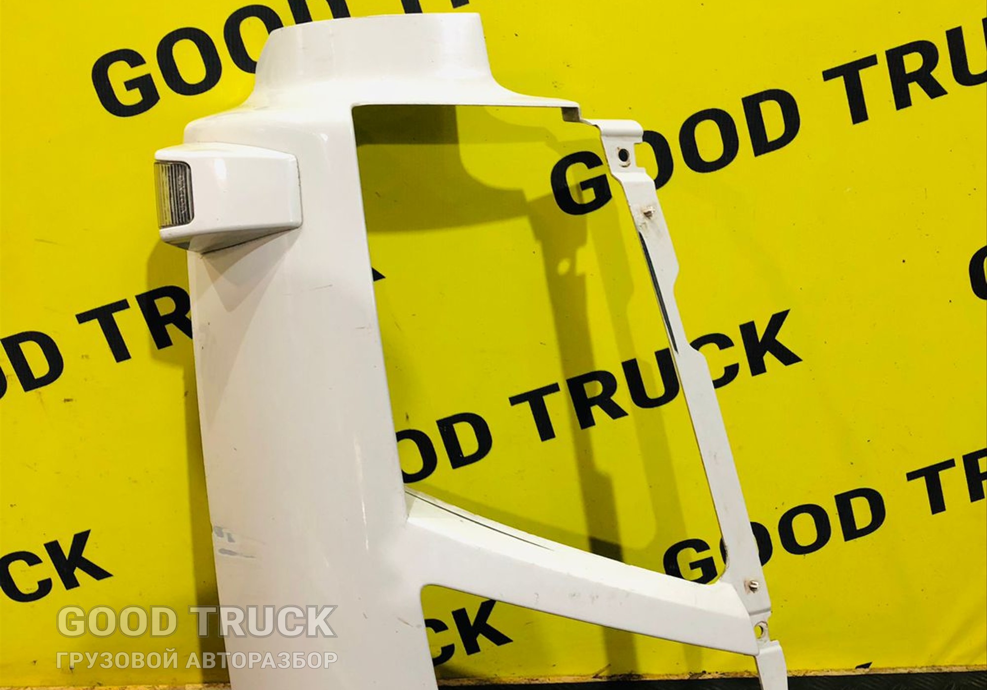 82076266 Облицовка фары правой для Volvo для Volvo FH 4 (с 2012)