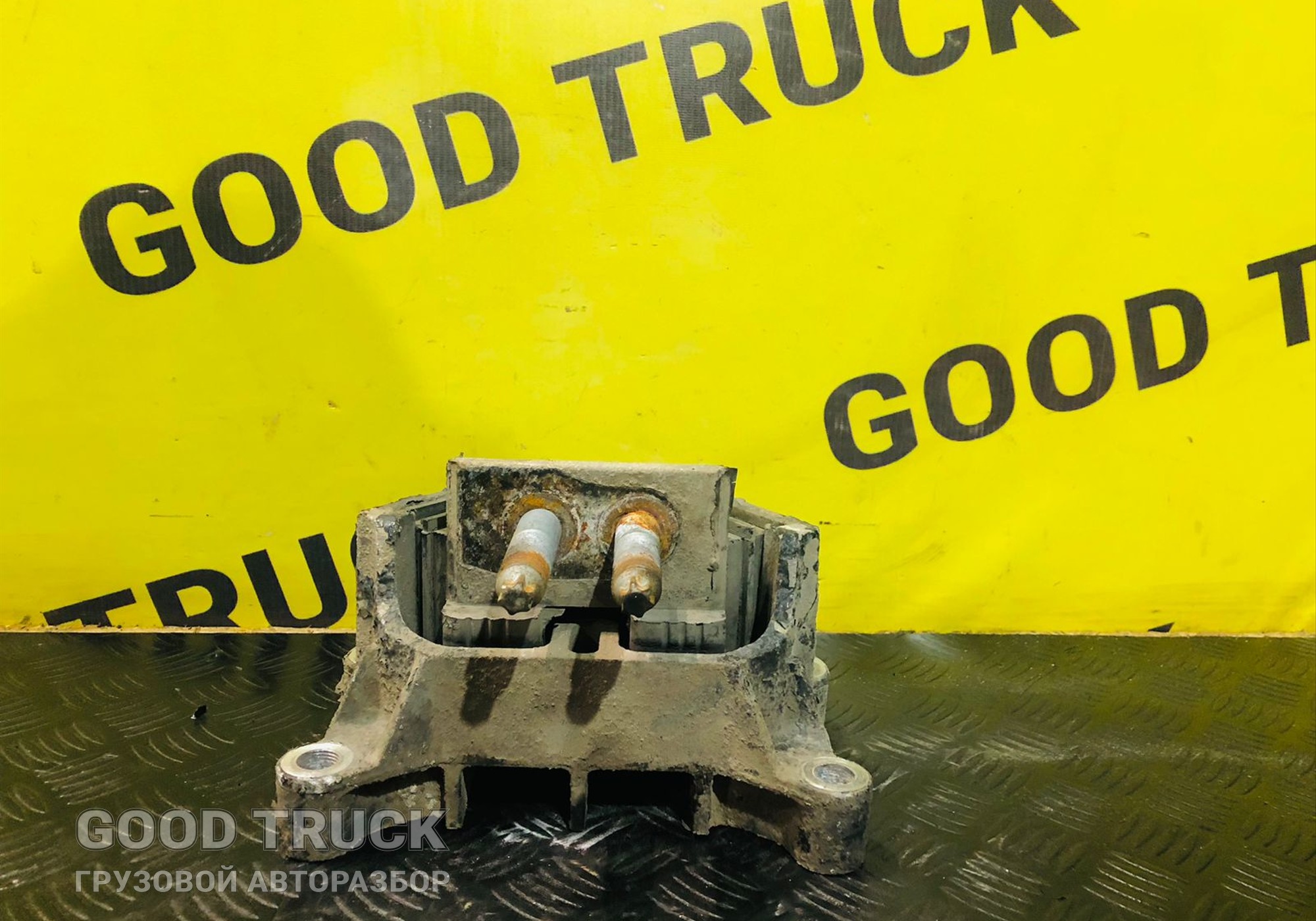 81962100572 Подушка двигателя задняя для Man TGS