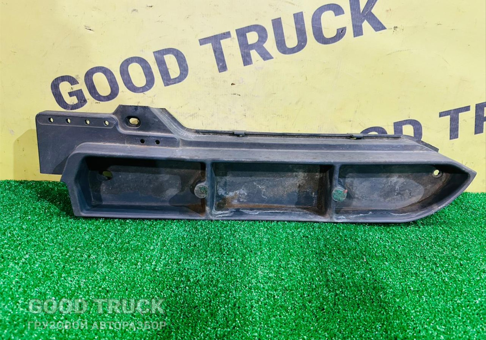 1450268 Бардачок левый для Scania