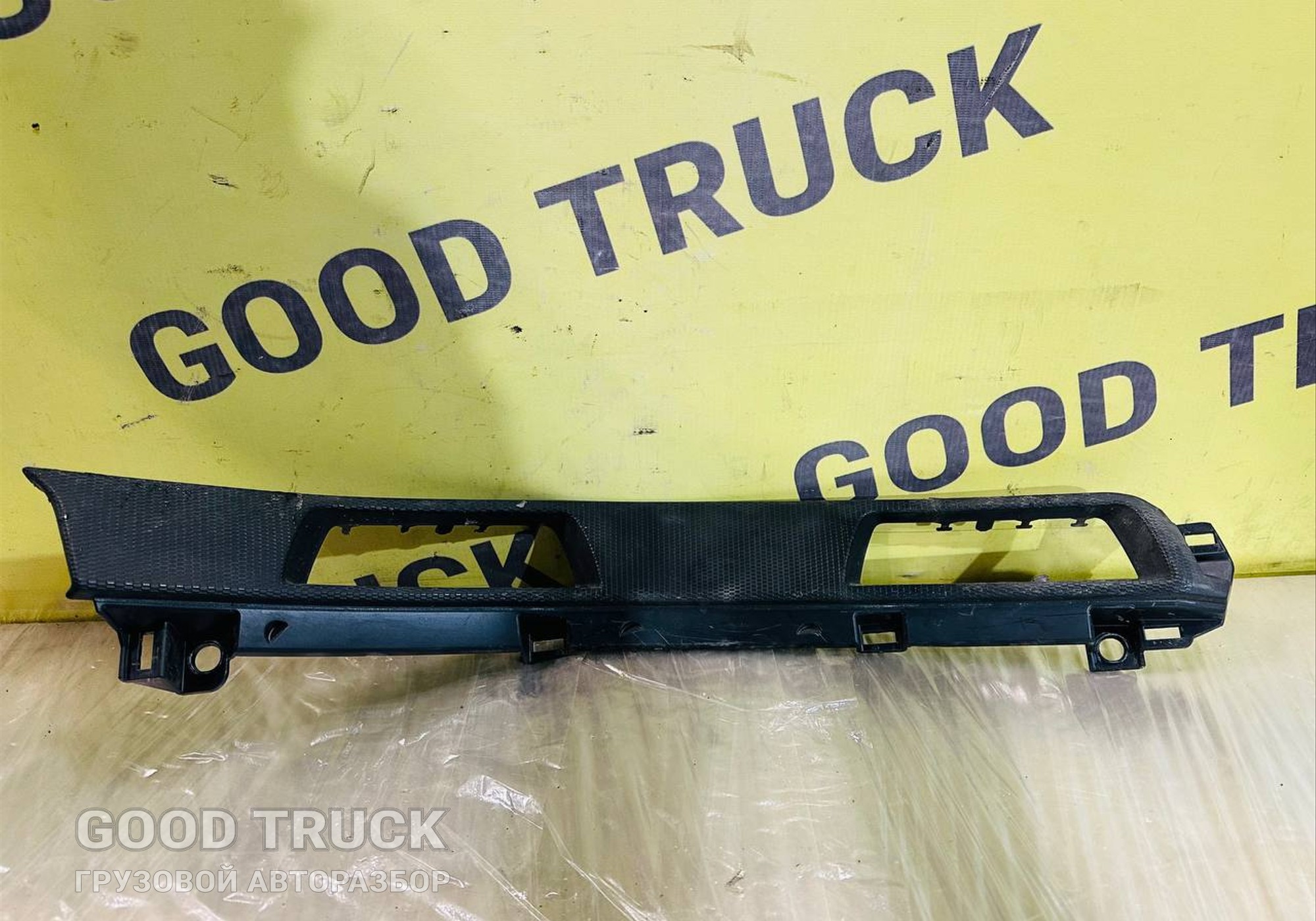 2295581 Накладка декоративная вентиляции для Daf XF