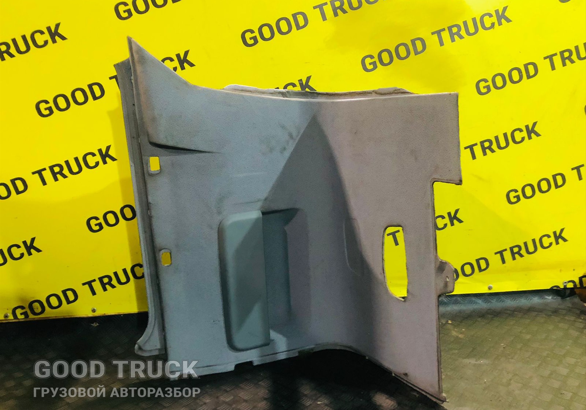 9406903650 Обшивка потолка кабины правая для Mercedes-Benz Axor II (с 2004 по 2010)