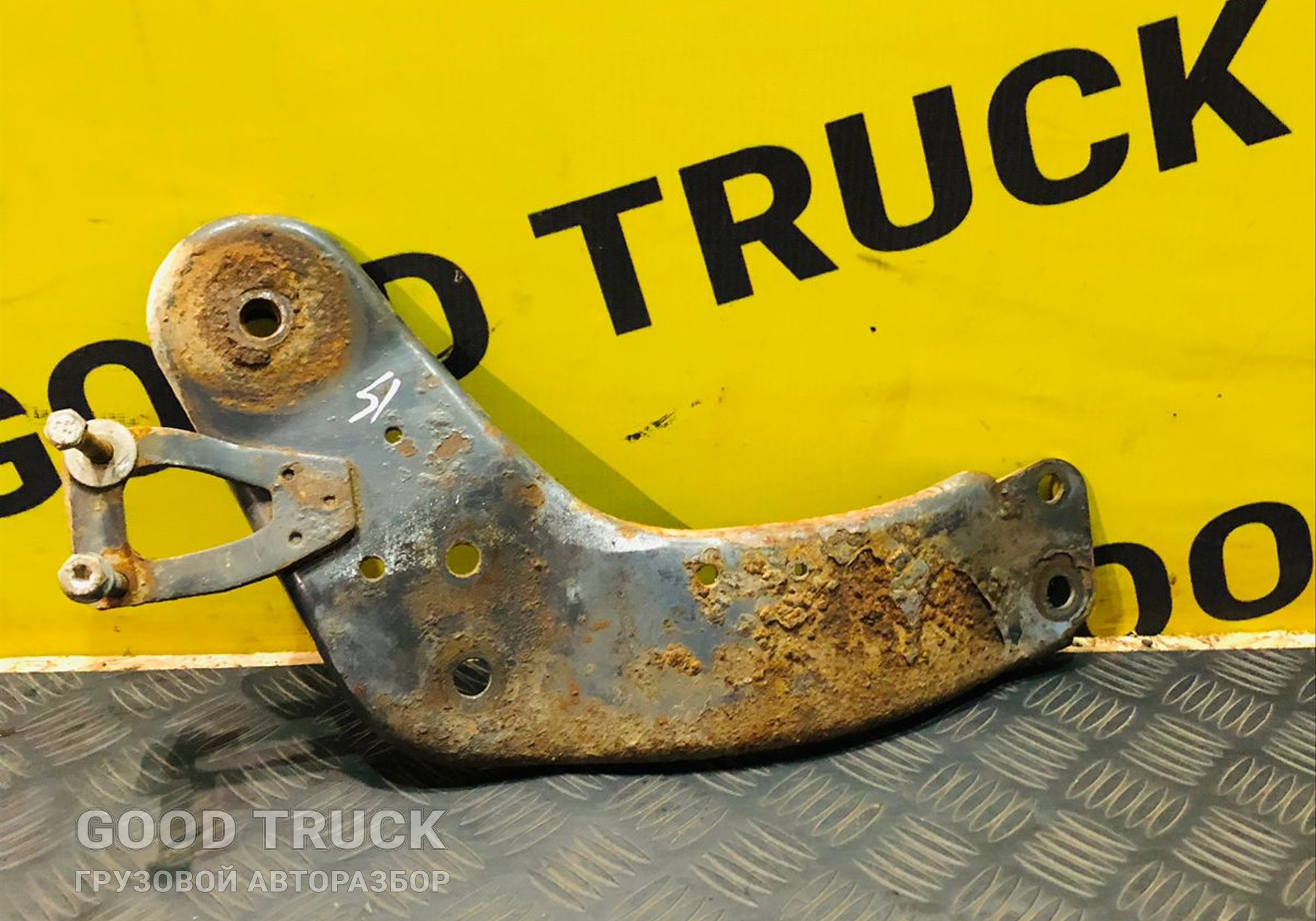 1421790 Кронштейн кабины задний левый Scania 5-series R для Scania 5-series R (с 2004 по 2016)