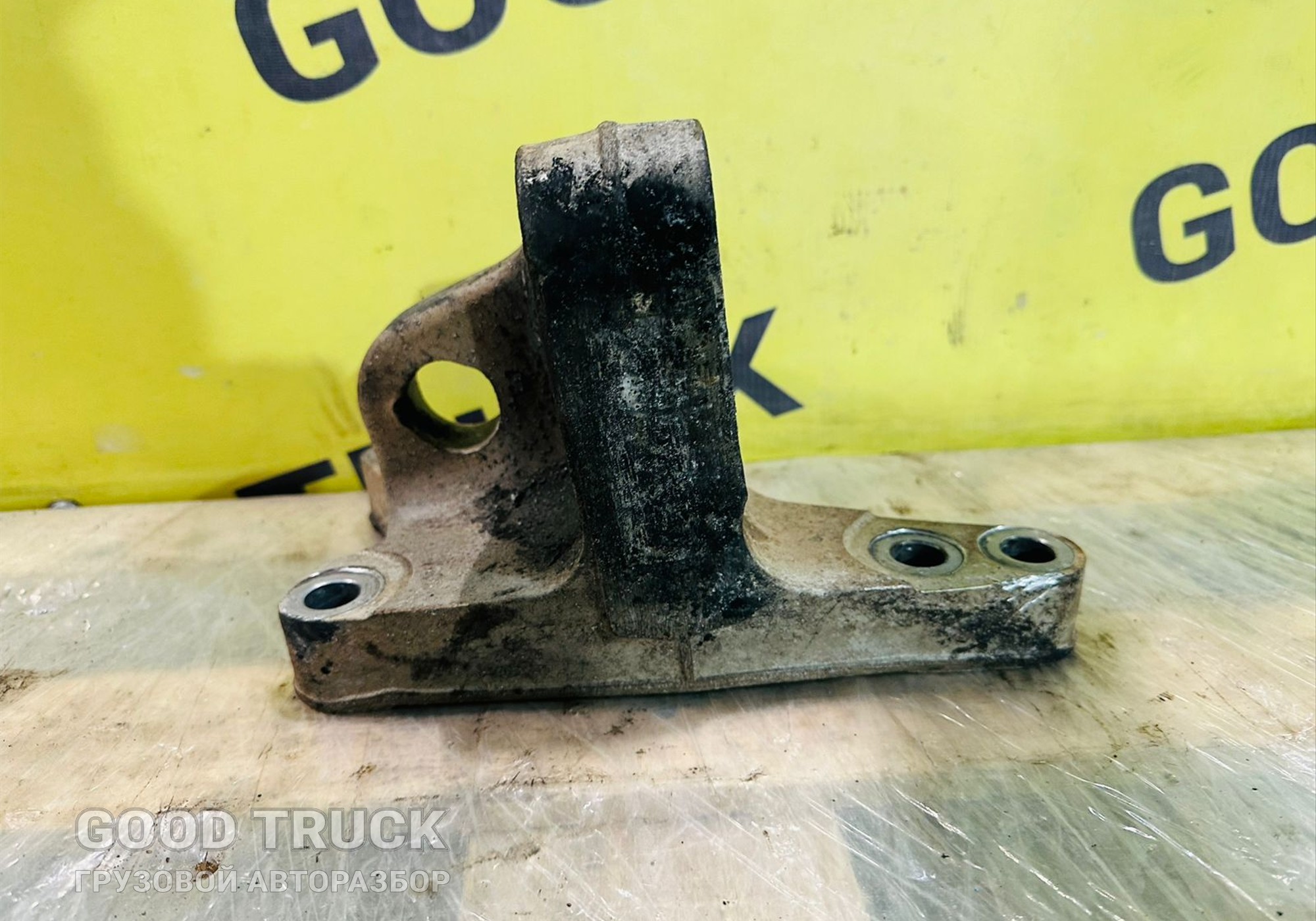 21364650 Кронштейн двигателя задний правый для Volvo FH 4 (с 2012)