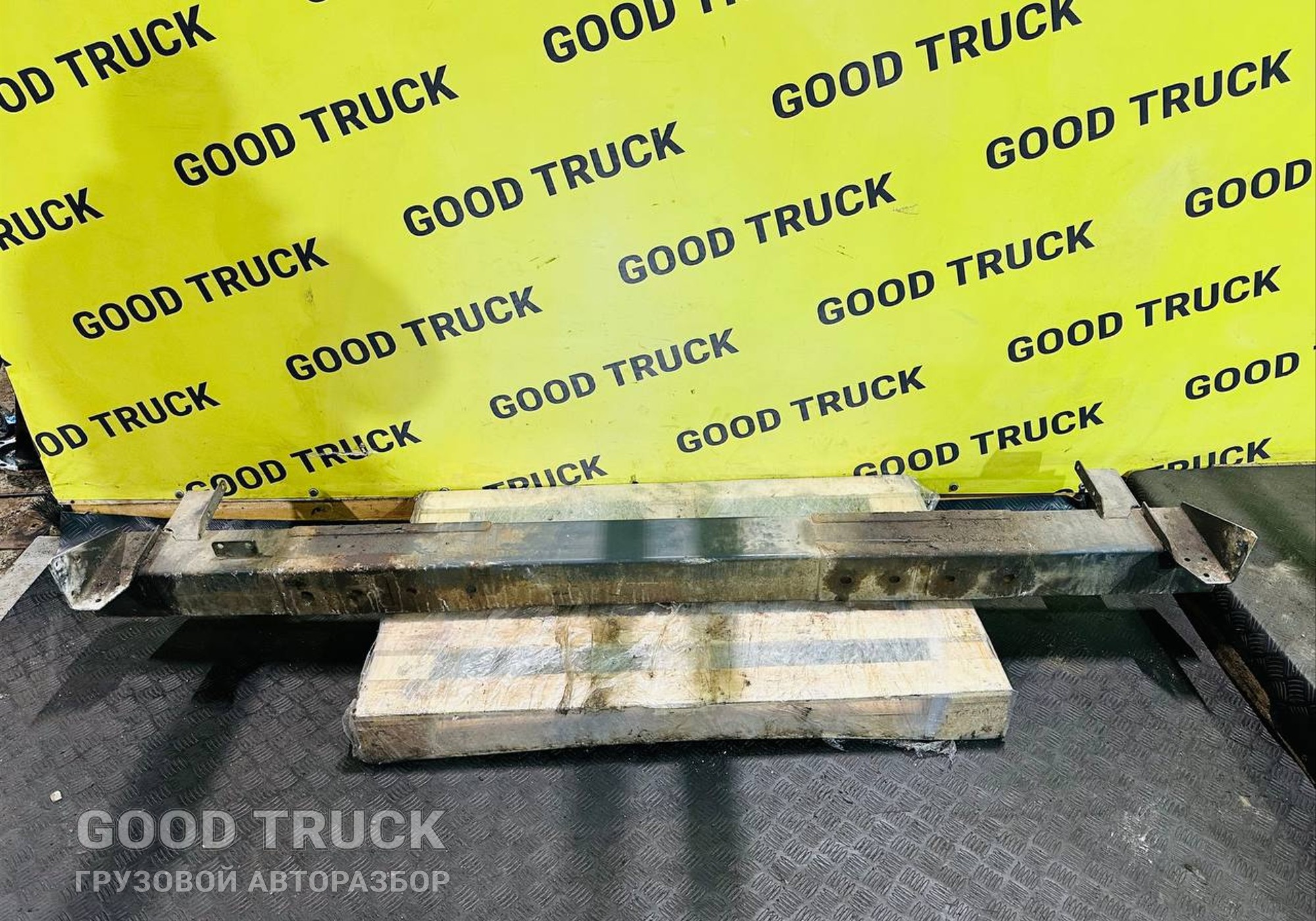 1674548 Усилитель переднего бампера для Daf XF105 (с 2005)